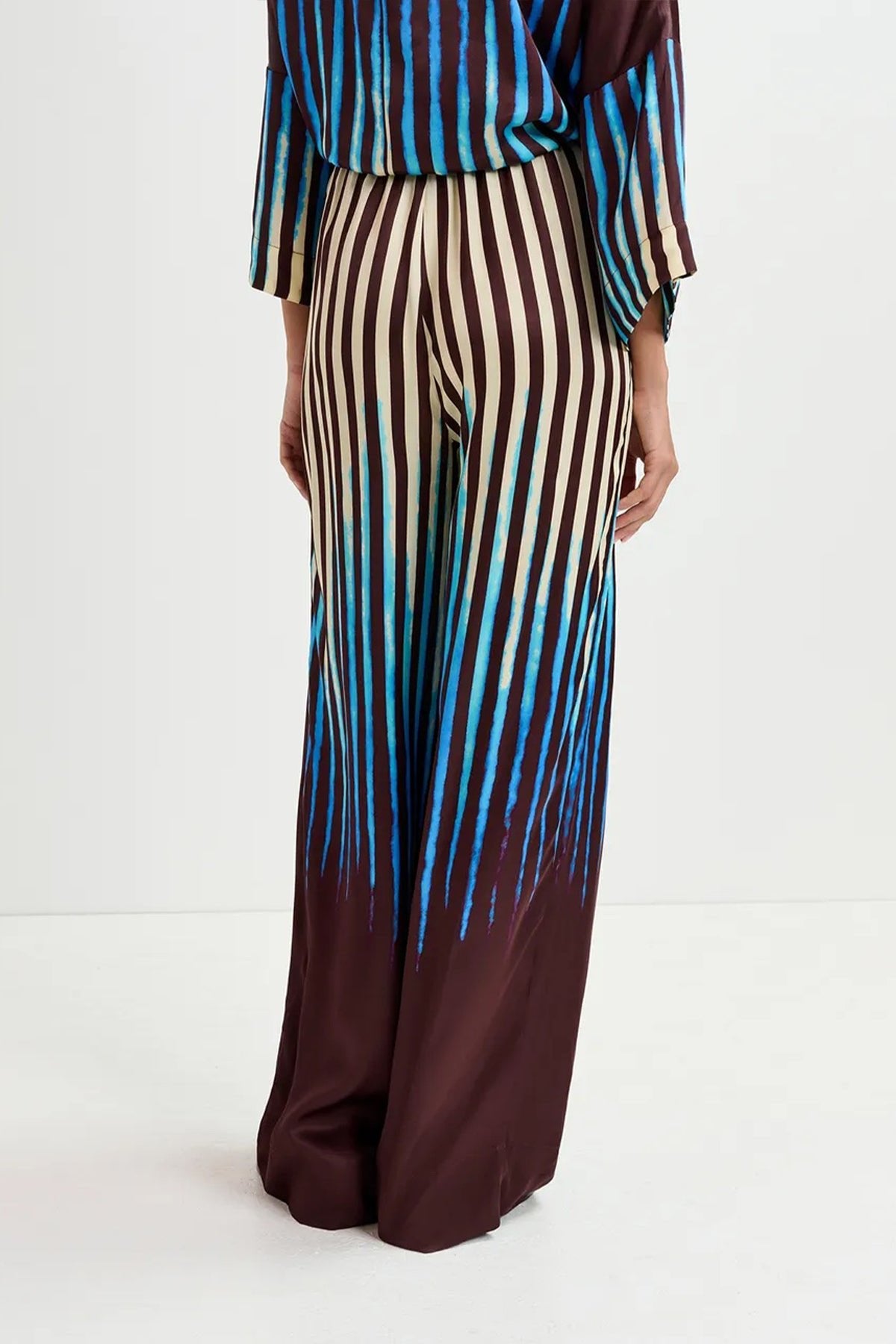 Gum Wide - Leg Pant in Brown Multi - shop - olivia.com