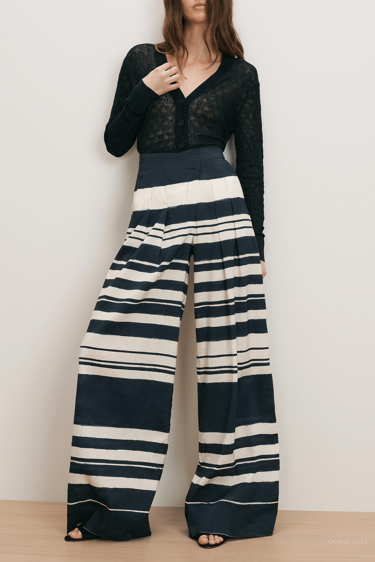 Heron Crossover Waistband Pant in Navy Dove White - shop - olivia.com