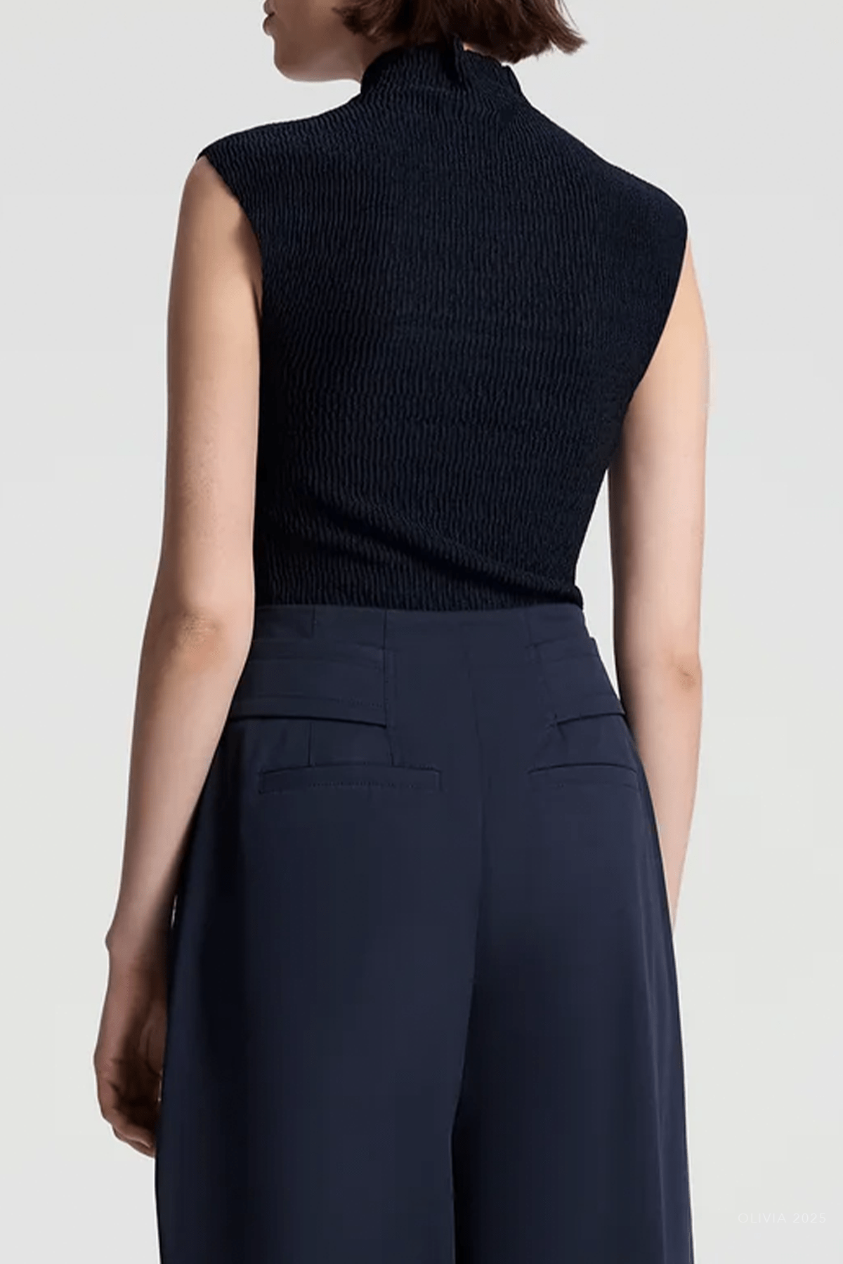 Jada Knit Top in Navy - shop - olivia.com