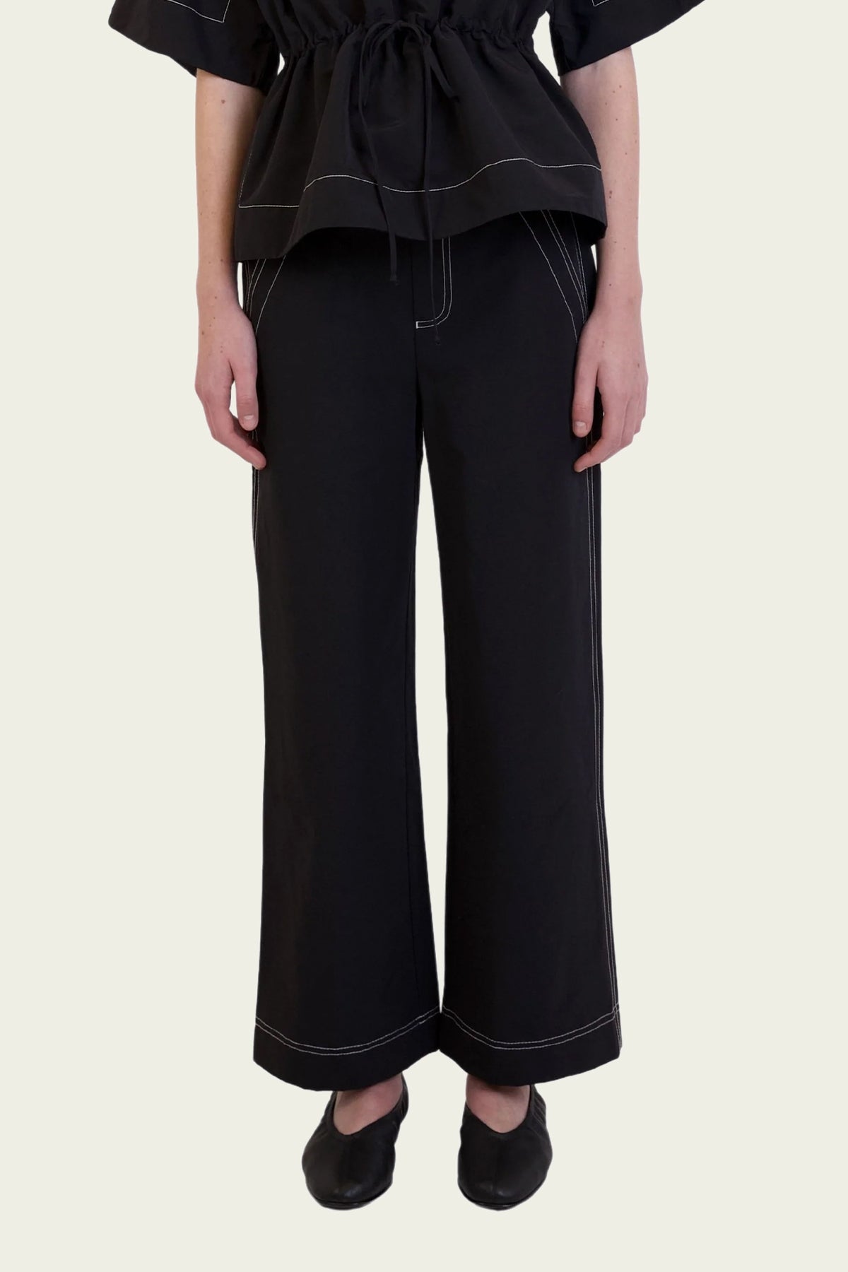 Jude Elasticated Pant in Black - shop - olivia.com