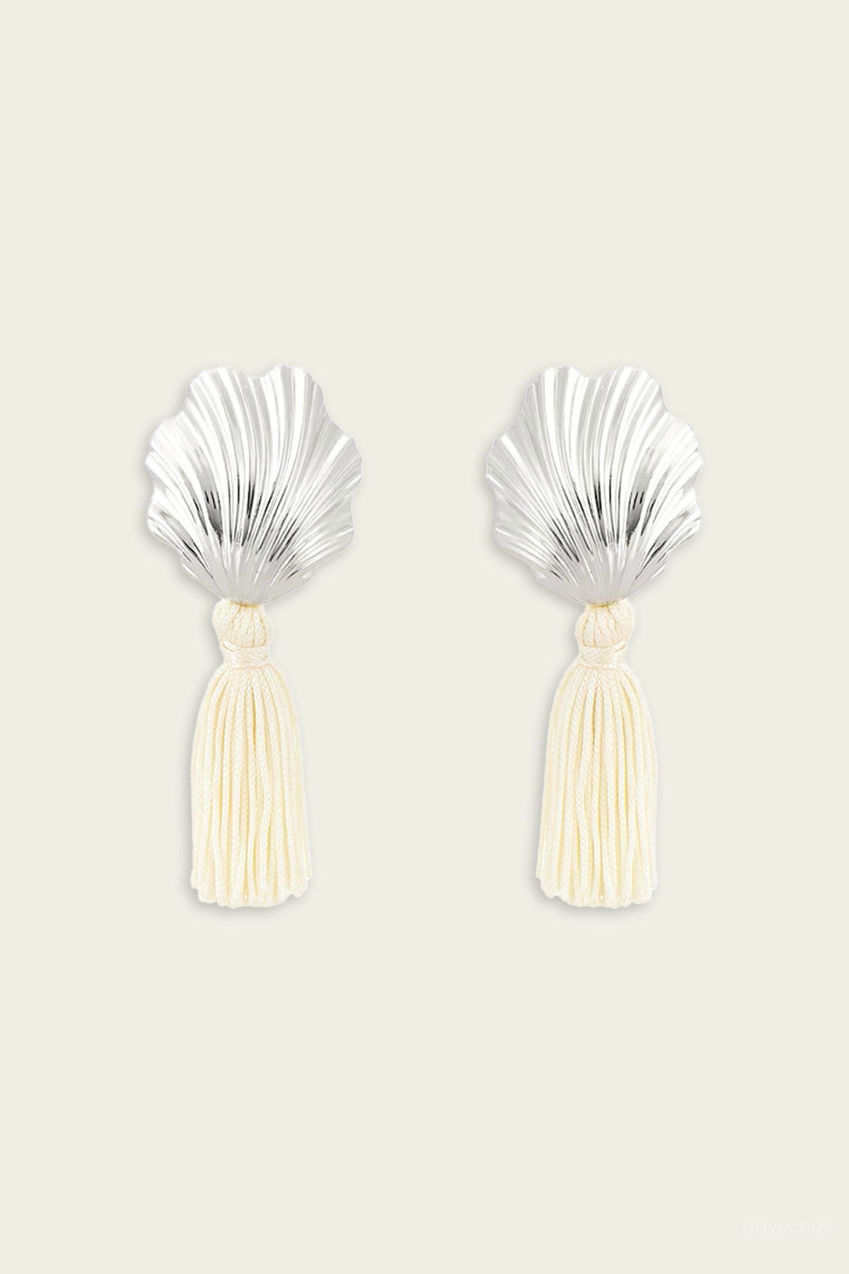 Coquille Earrings in Silver