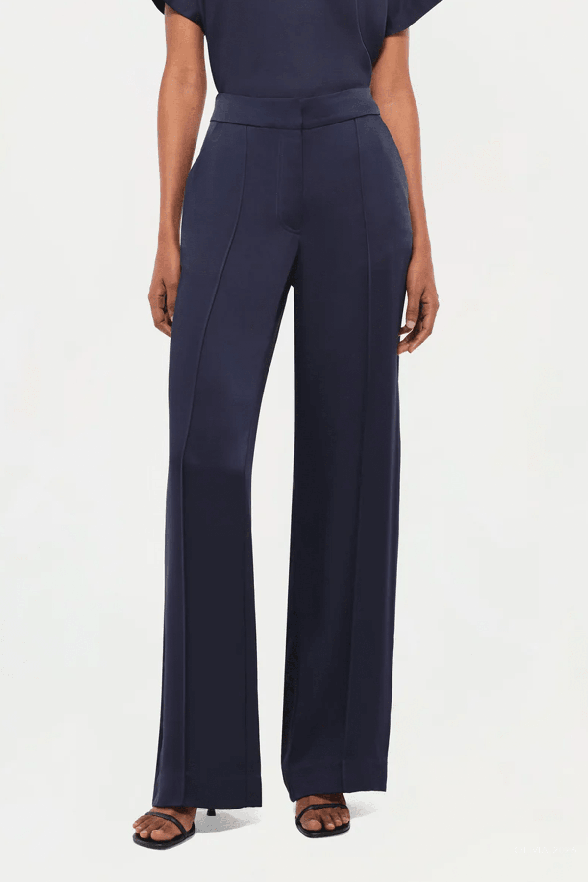 Kyra Wide-Leg Pant in Midnight - shop-olivia.com