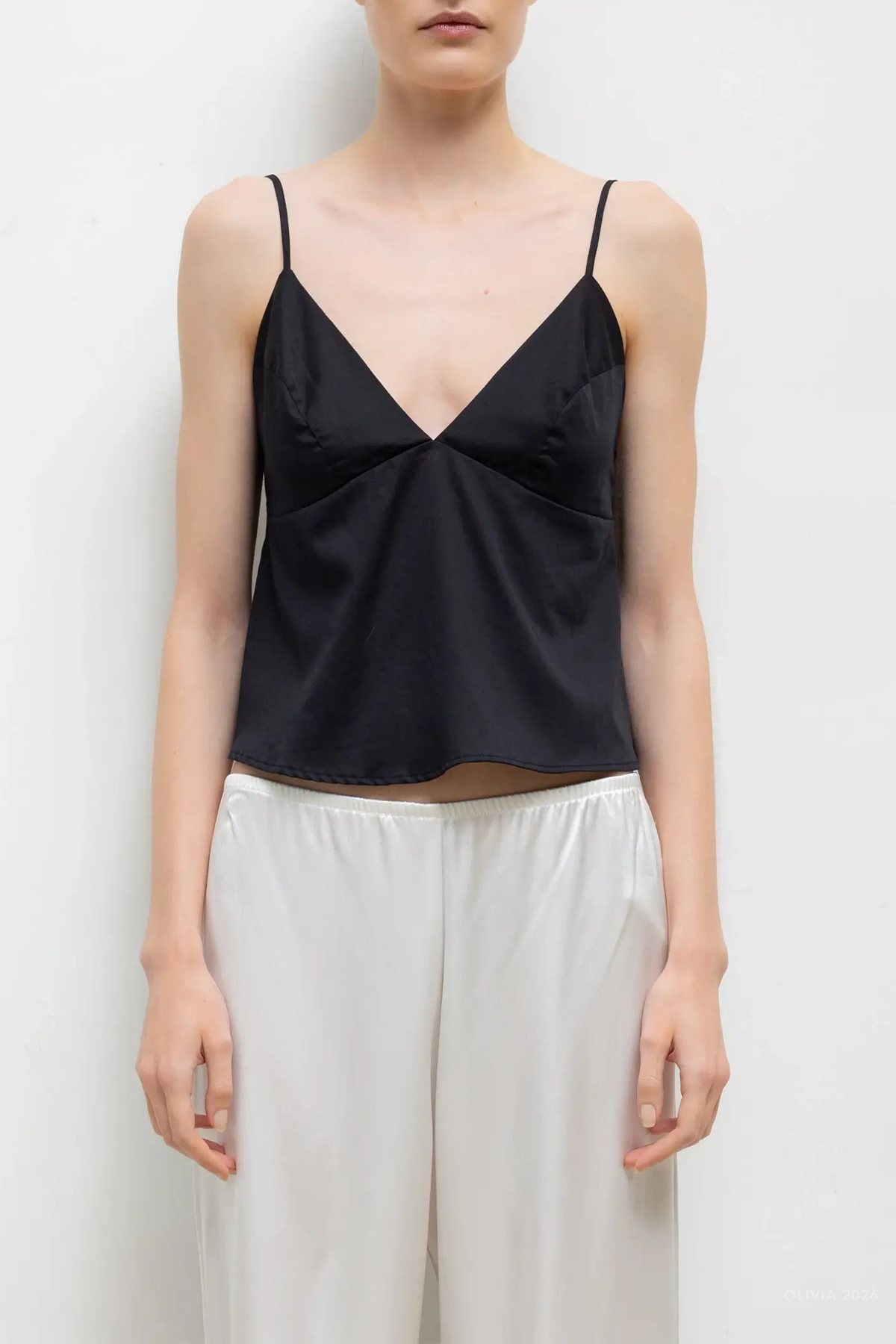 Yoko Triangle Tank in Black