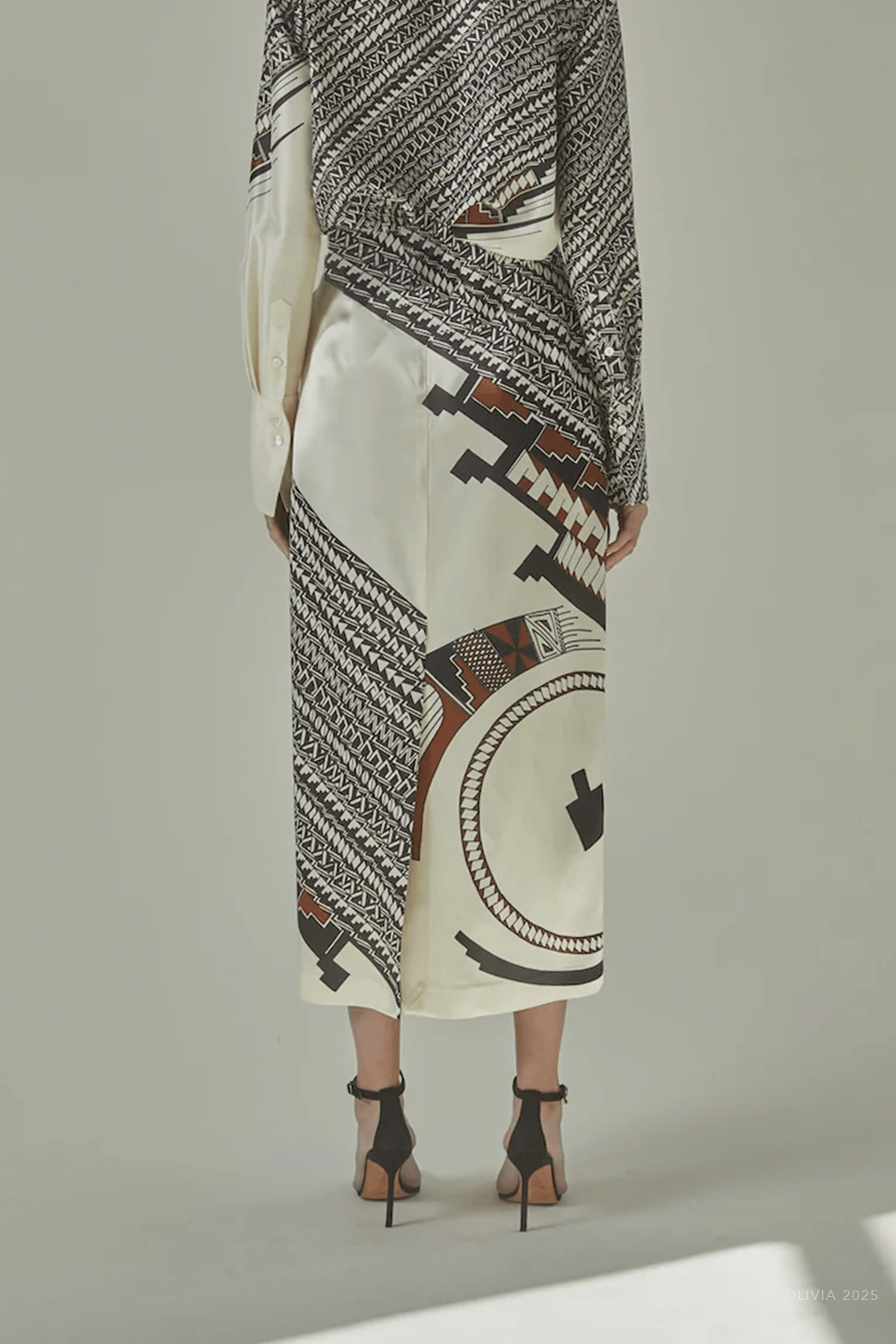 Lexi Skirt in A. Jurado Print - shop - olivia.com