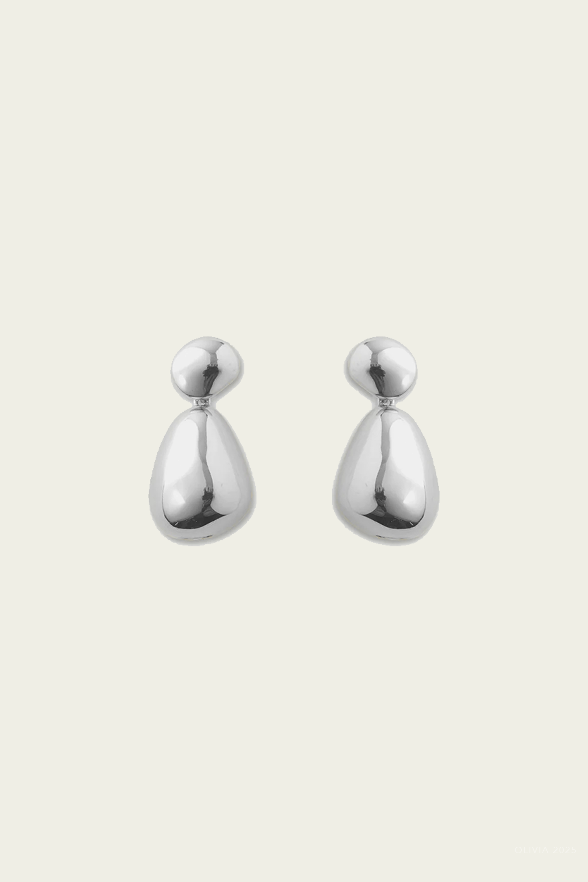 Lilou Earrings in Silver - shop - olivia.com
