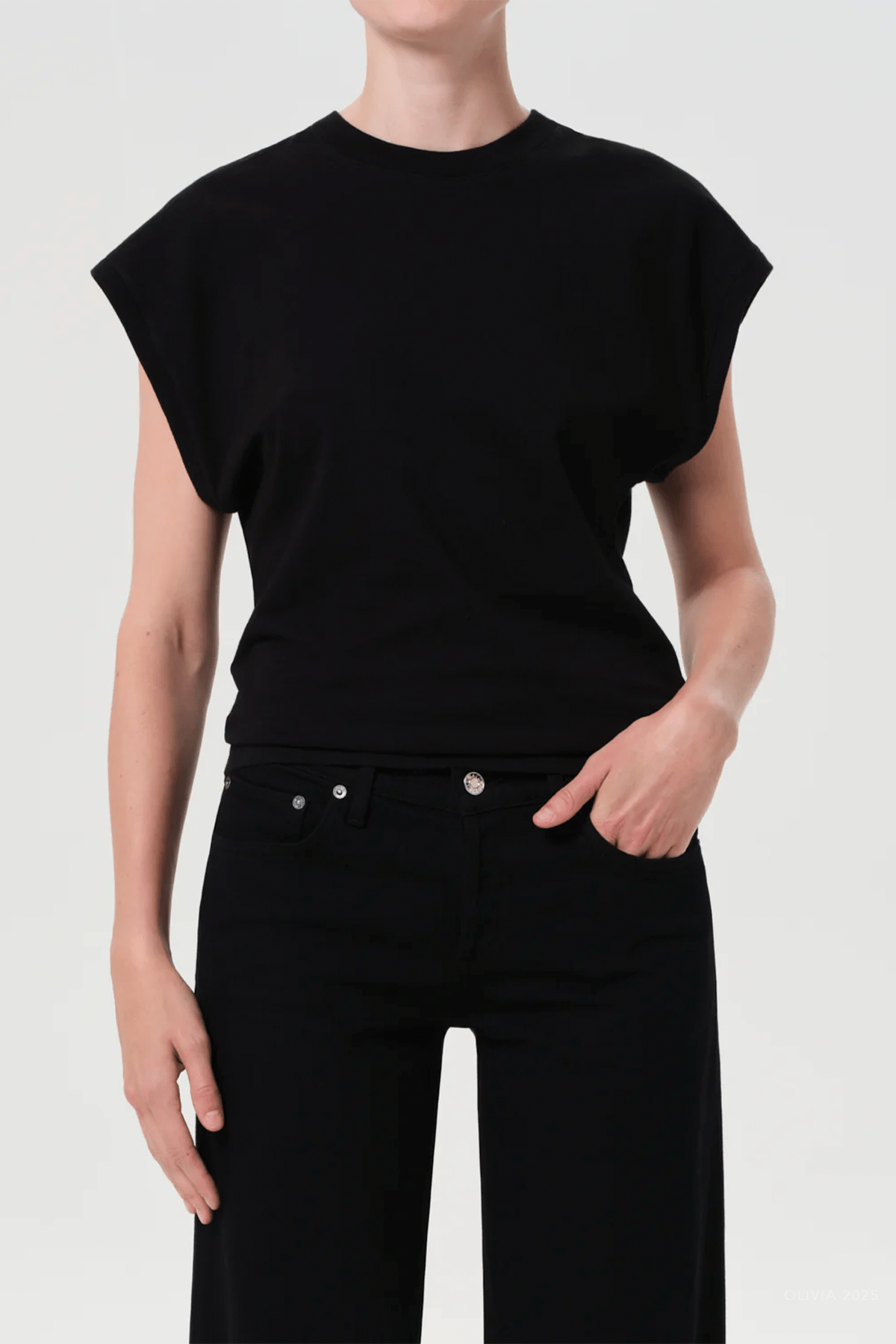 Meg Tee in Black - shop - olivia.com