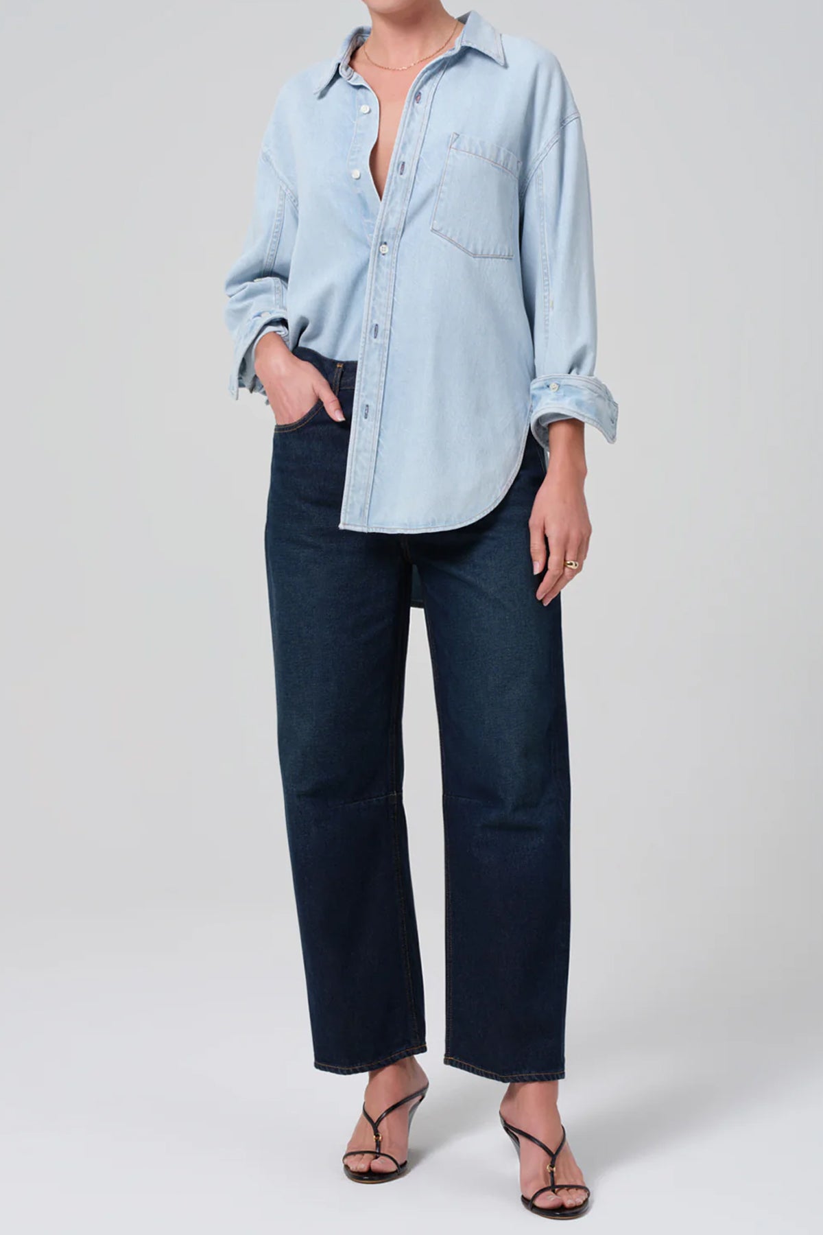 Miro Relaxed Jean in Bravo - shop - olivia.com