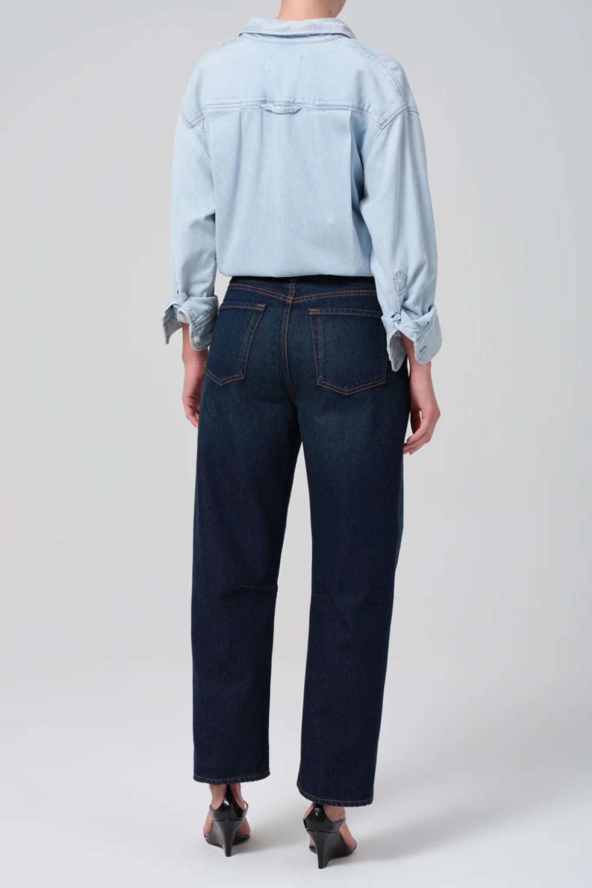 Miro Relaxed Jean in Bravo - shop - olivia.com