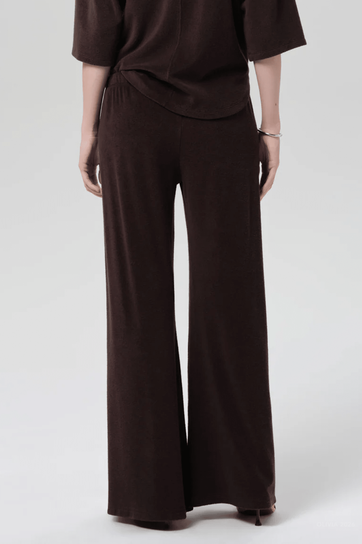 Nora Pull On Pant in Chocolate - shop - olivia.com