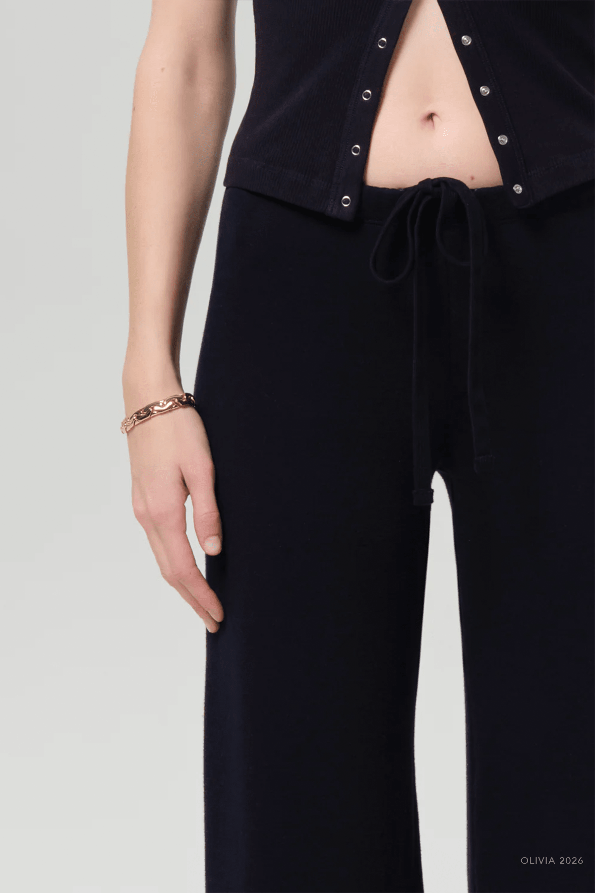 Nora Pull - On Pant in Navy - shop - olivia.com