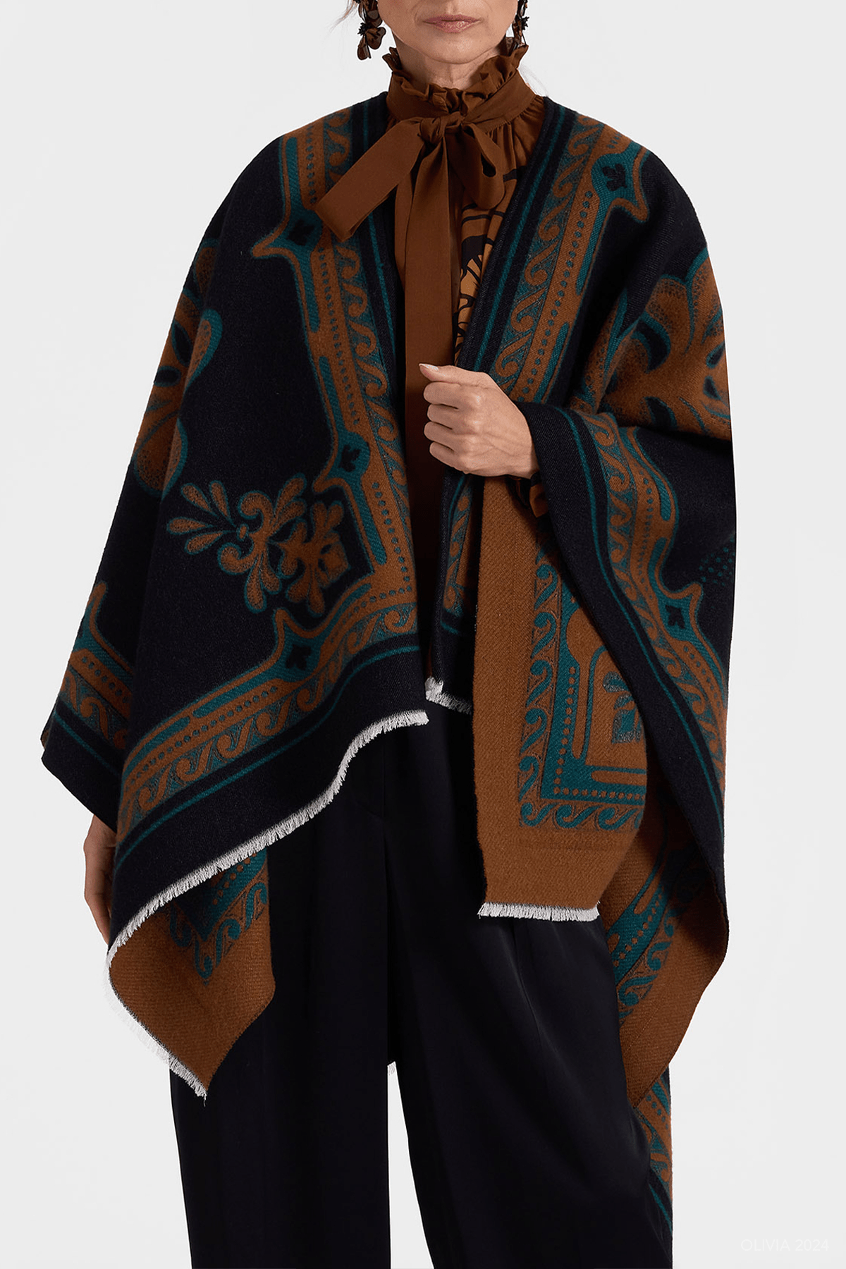 Poncho in Herald Black - shop - olivia.com