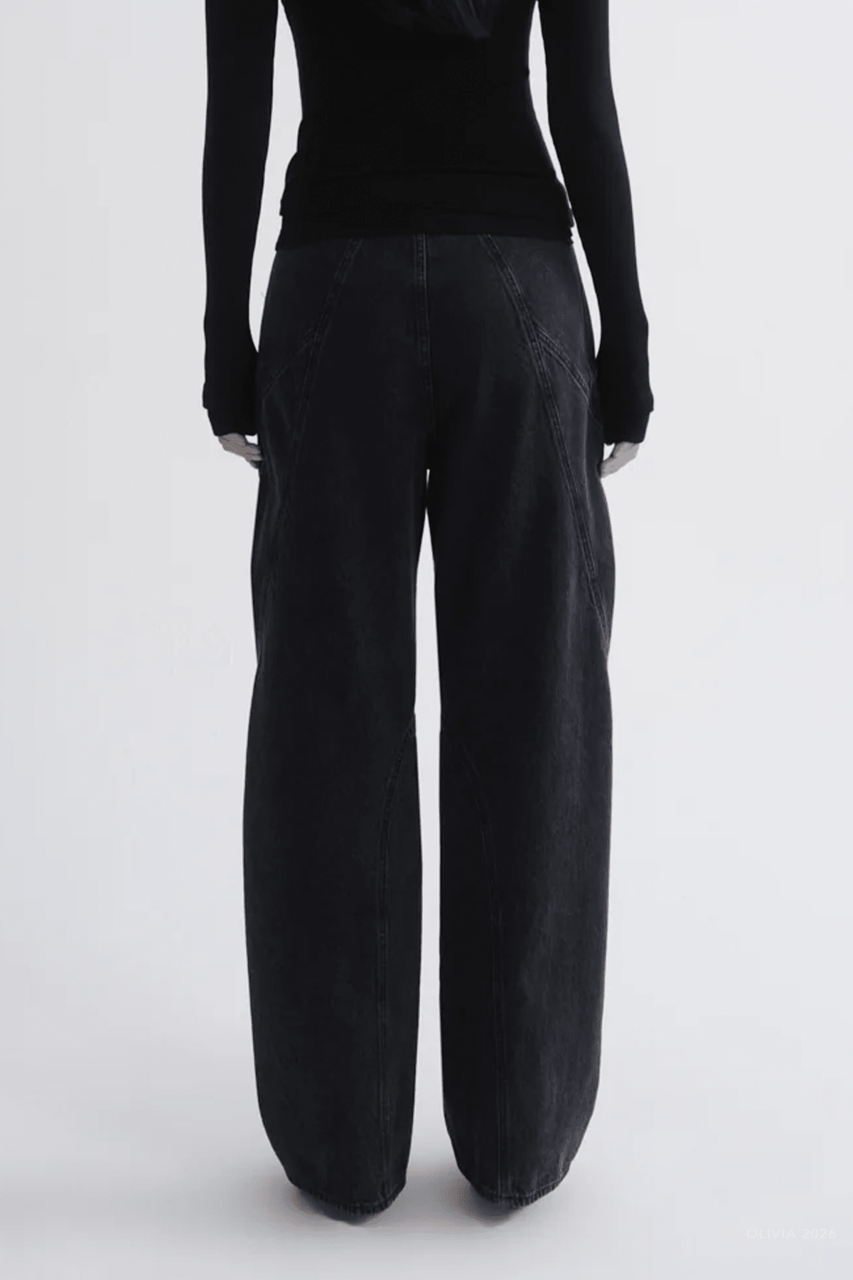 Reena Jean (Weightless) in Vanta - shop-olivia.com
