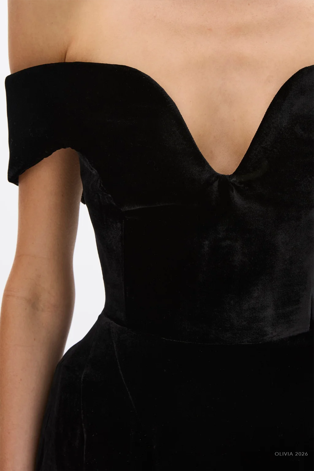 Ryn Gown in Black