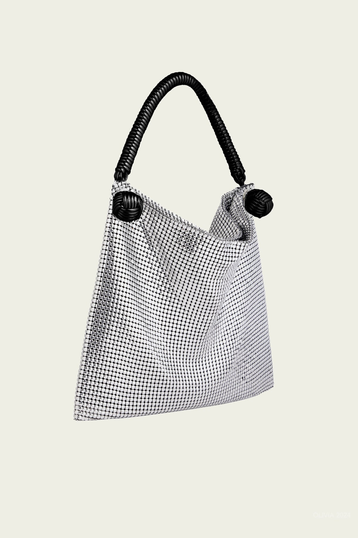 Sac Main Tote Bag in Silver - shop - olivia.com