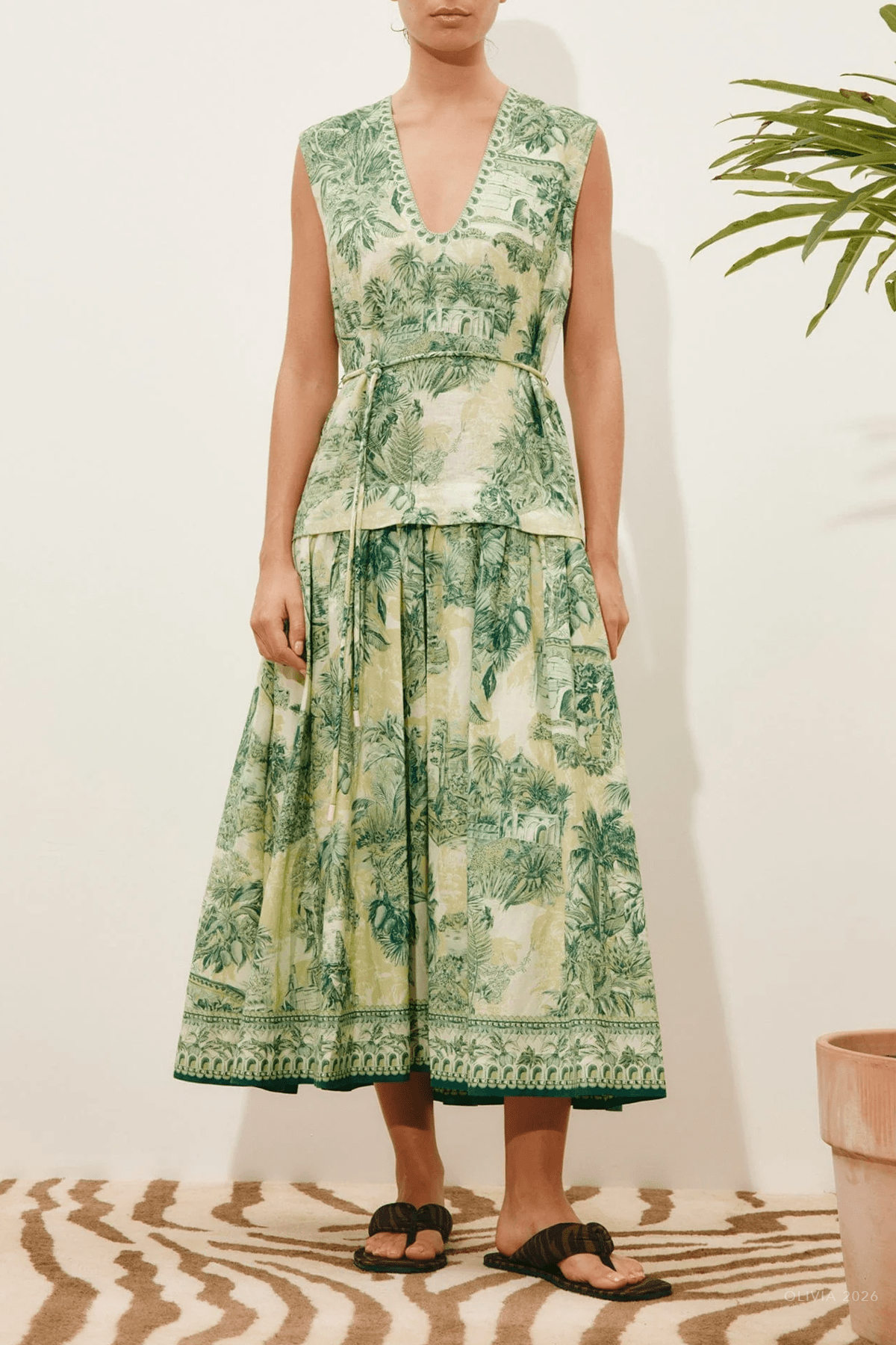 Sara Midi Dress in Green - shop - olivia.com