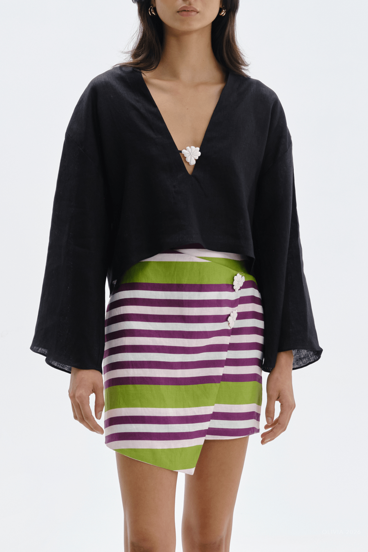 Sassari Linen Top in Caviar - shop - olivia.com