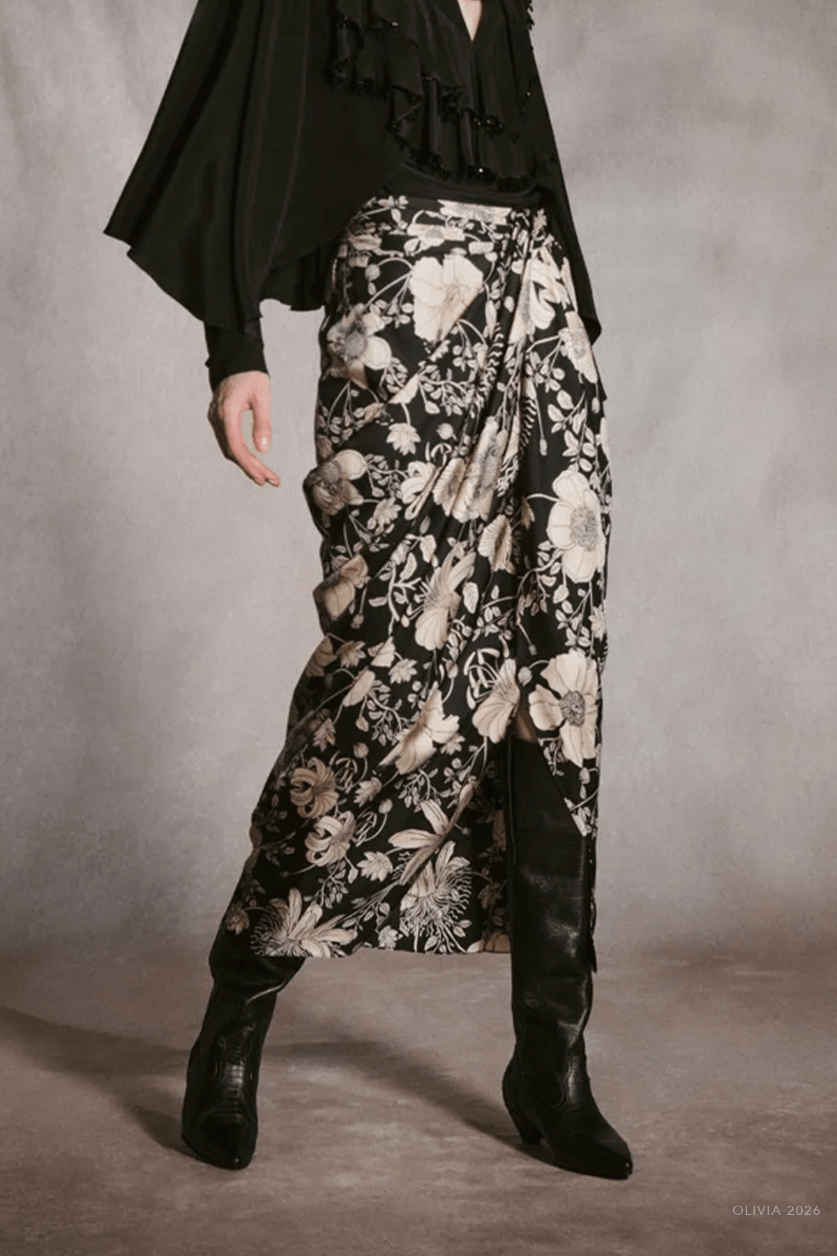 Silent Tension Skirt in Ecru Black - shop-olivia.com