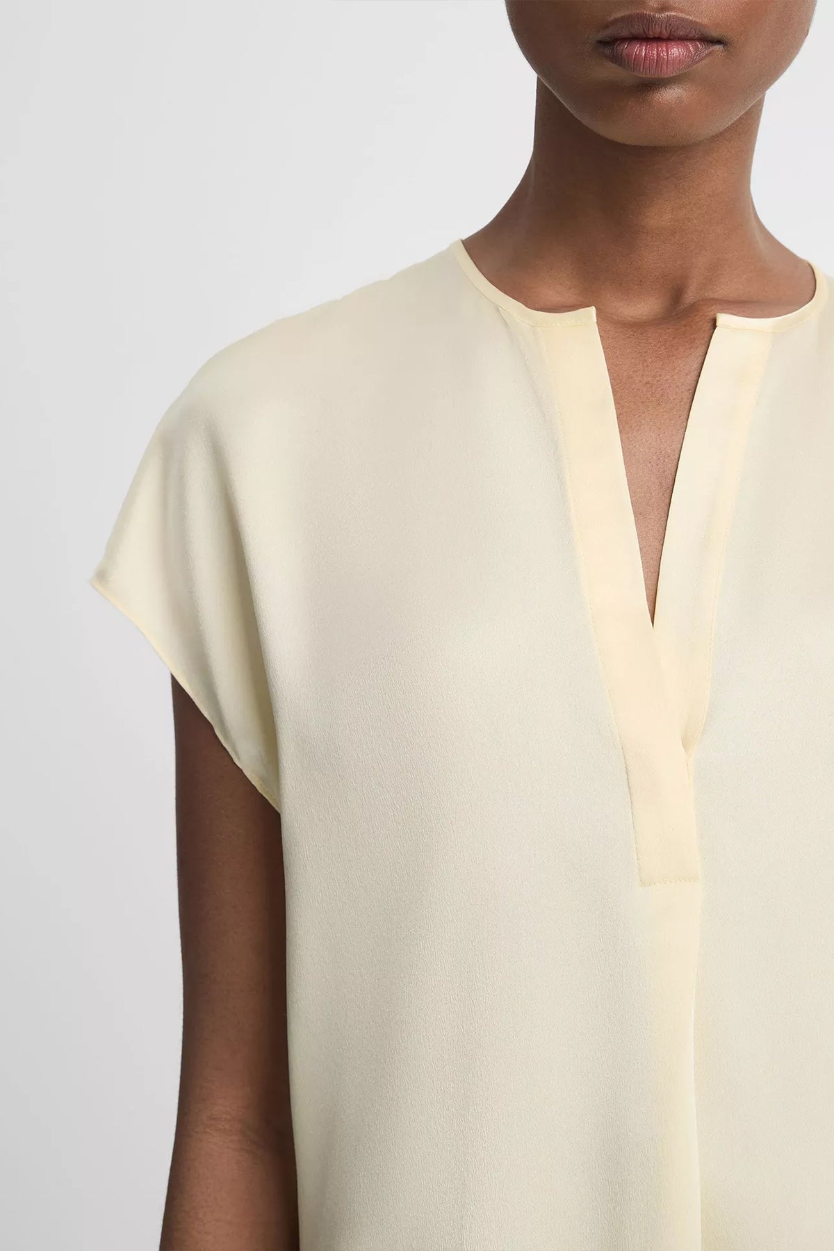 Silk Cap-Sleeve Half-Placket Blouse in Sun Creme - shop-olivia.com