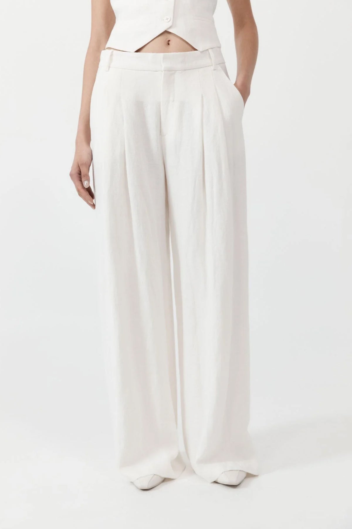Tailored Linen Pants in Ivory - shop-olivia.com