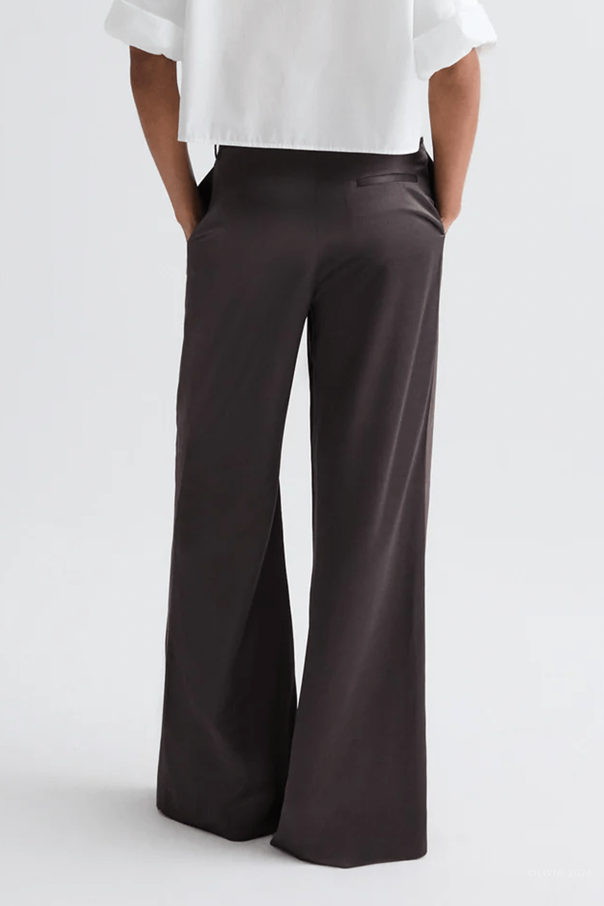 Taite Pant in Chocolate Torte - shop - olivia.com