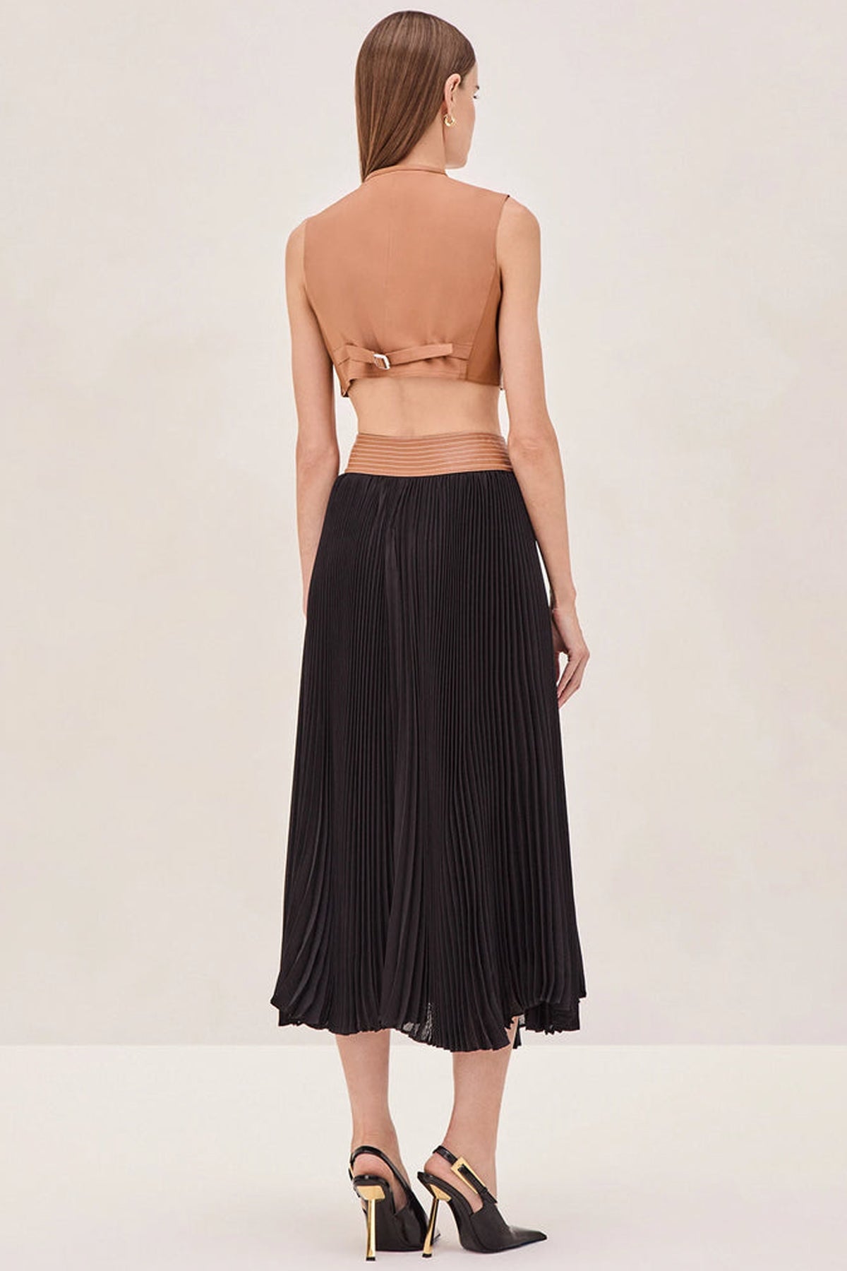 Tansia Skirt in Saddle Black - shop - olivia.com