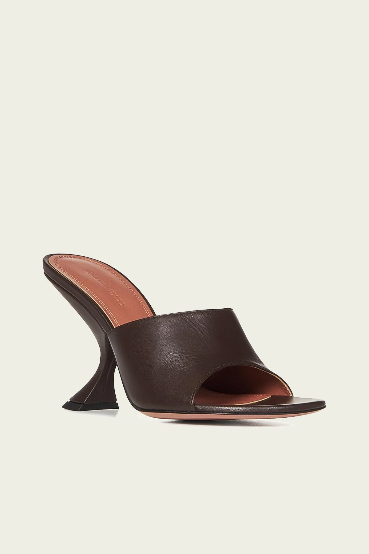 Taylor Slipper 90 in Coffee Nappa - shop - olivia.com