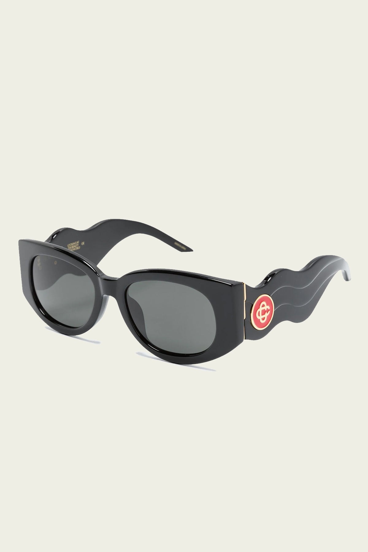 The Memphis Sunglasses in Black - shop-olivia.com