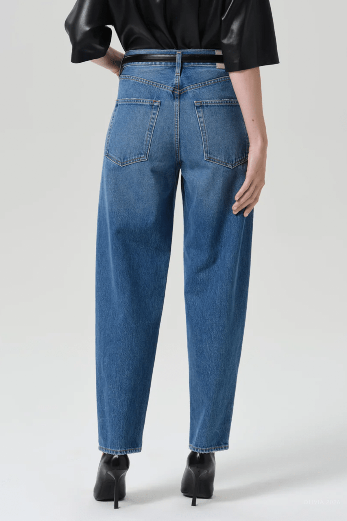 The Taper Jean in Pastis - shop-olivia.com