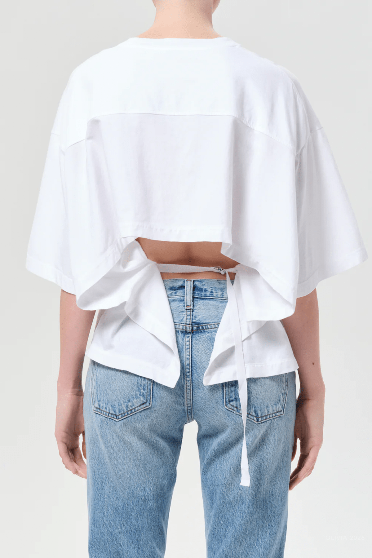 Theo T-Shirt in White - shop - olivia.com