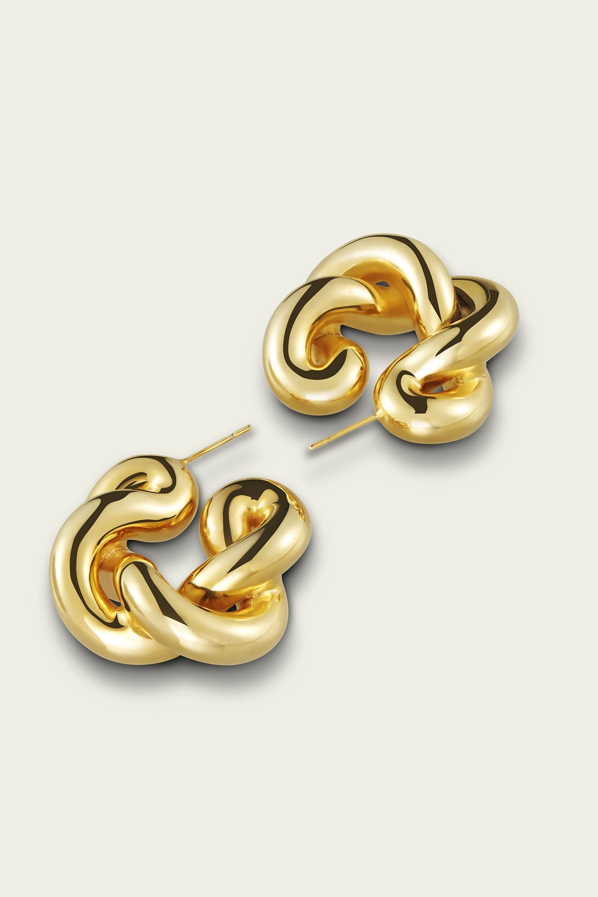 Twist Creoles Earrings in Gold - shop-olivia.com