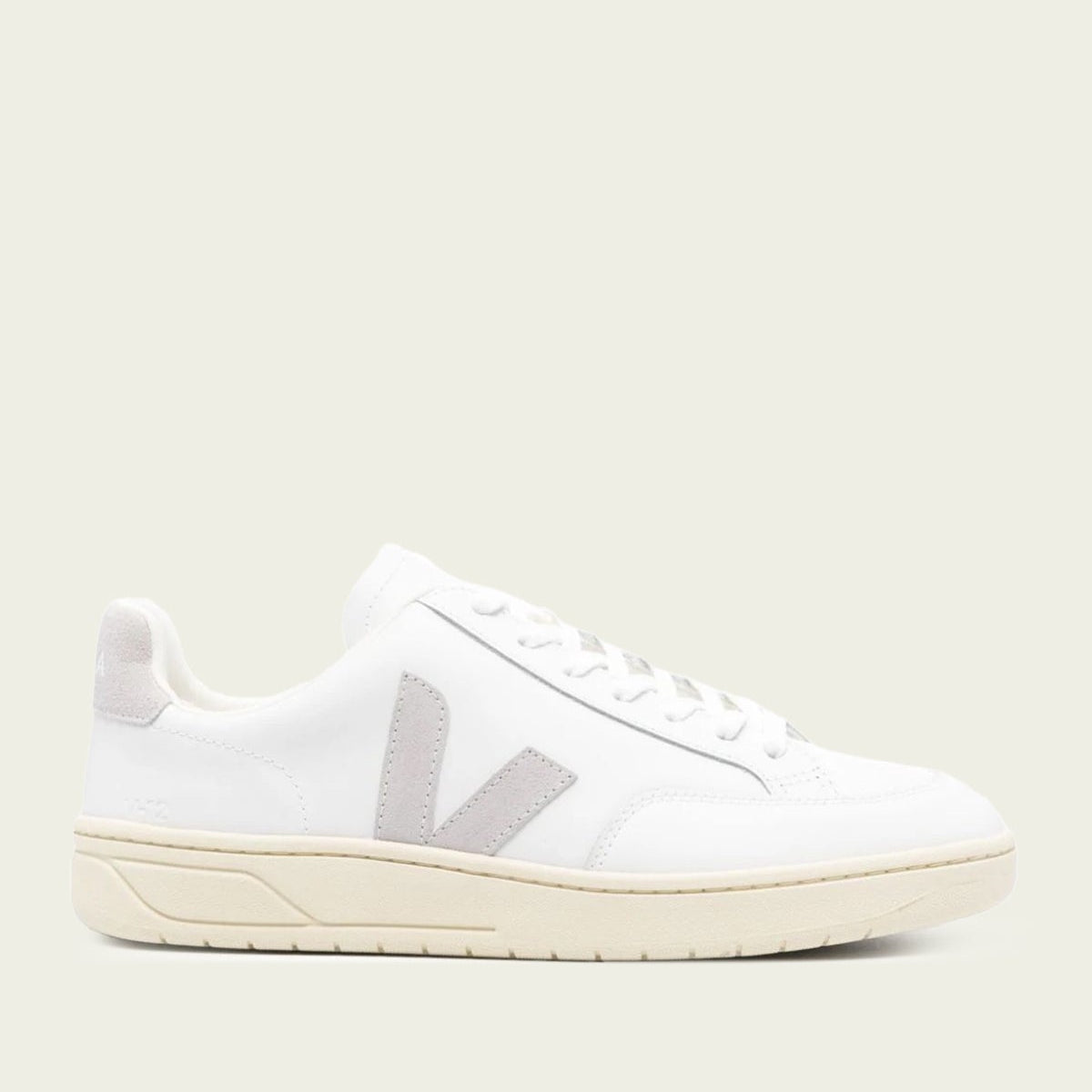 v-12-leather-men-sneaker-in-