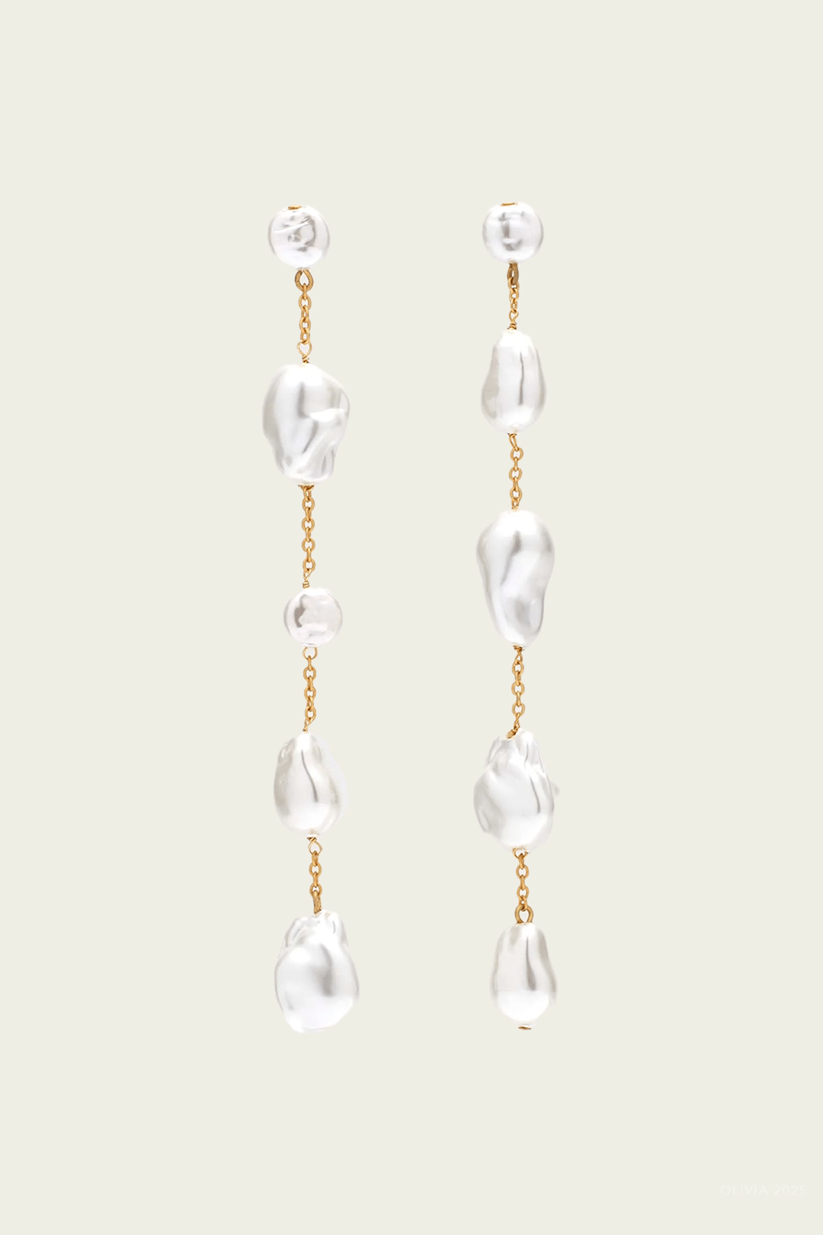 Vana Earrings in Pearl - shop - olivia.com