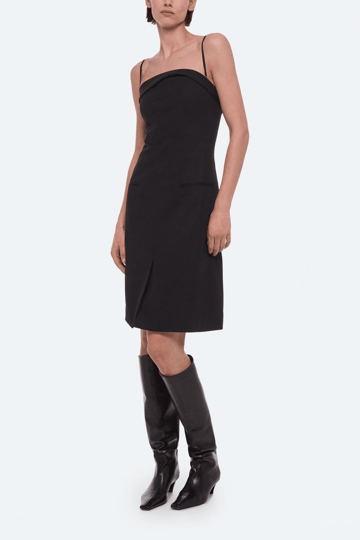 Wardrobe Dress in Black - shop-olivia.com