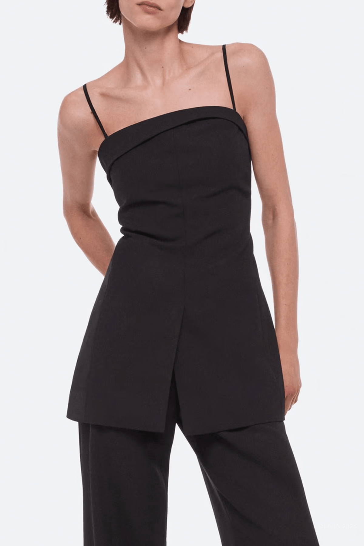 Wardrobe Tailored Top in Black - shop-olivia.com