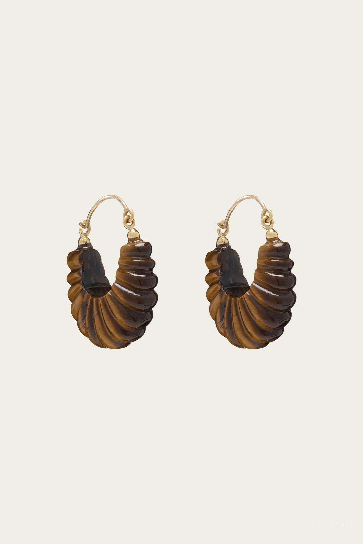 Zora Carved Shell Hoop Earring - shop - olivia.com