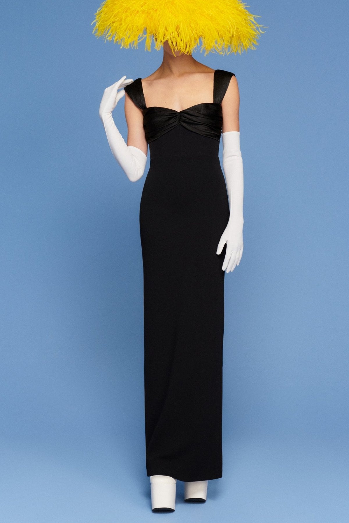 Calluna Maxi Dress in Black - shop-olivia.com