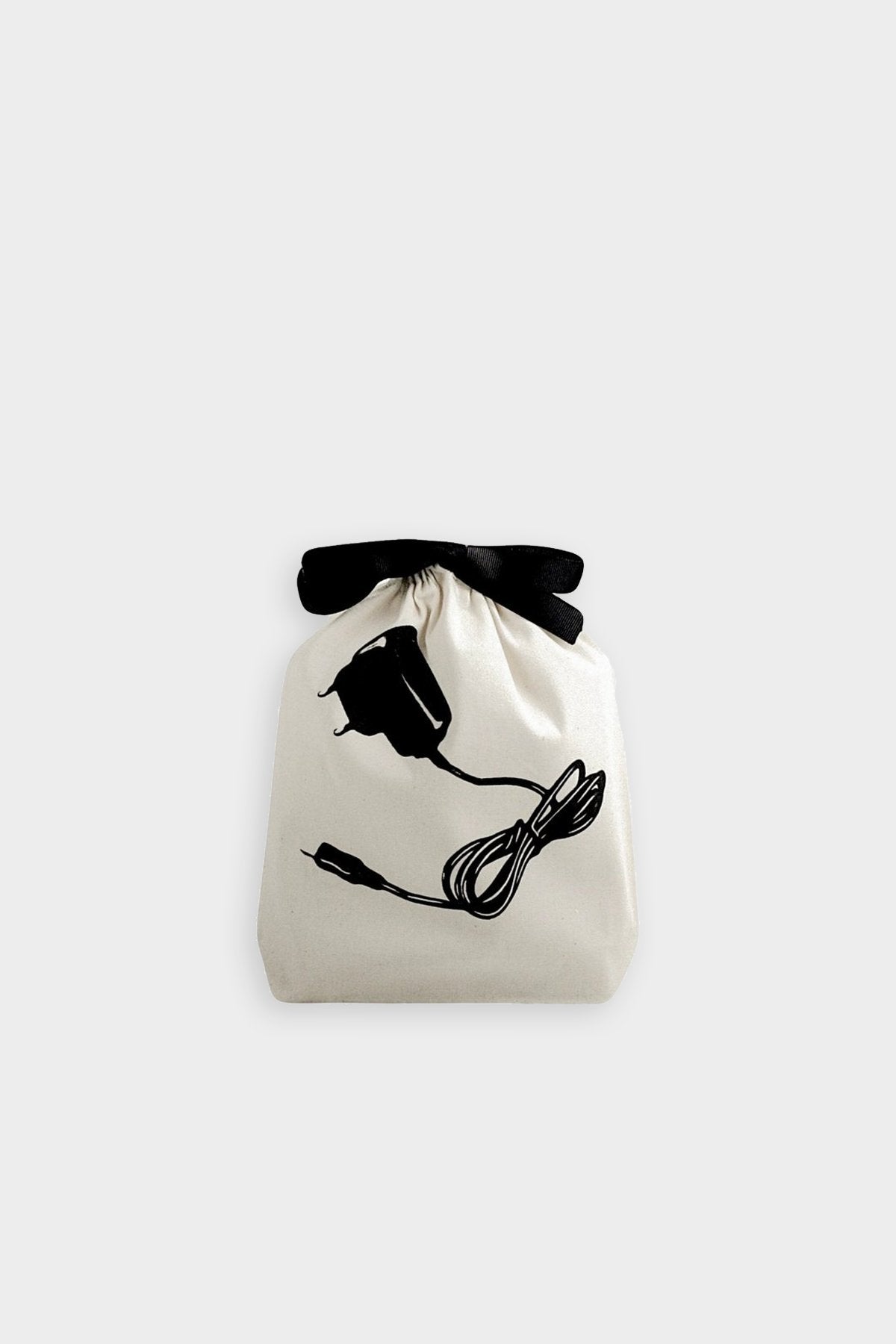 Charger Bag in Natural - shop-olivia.com