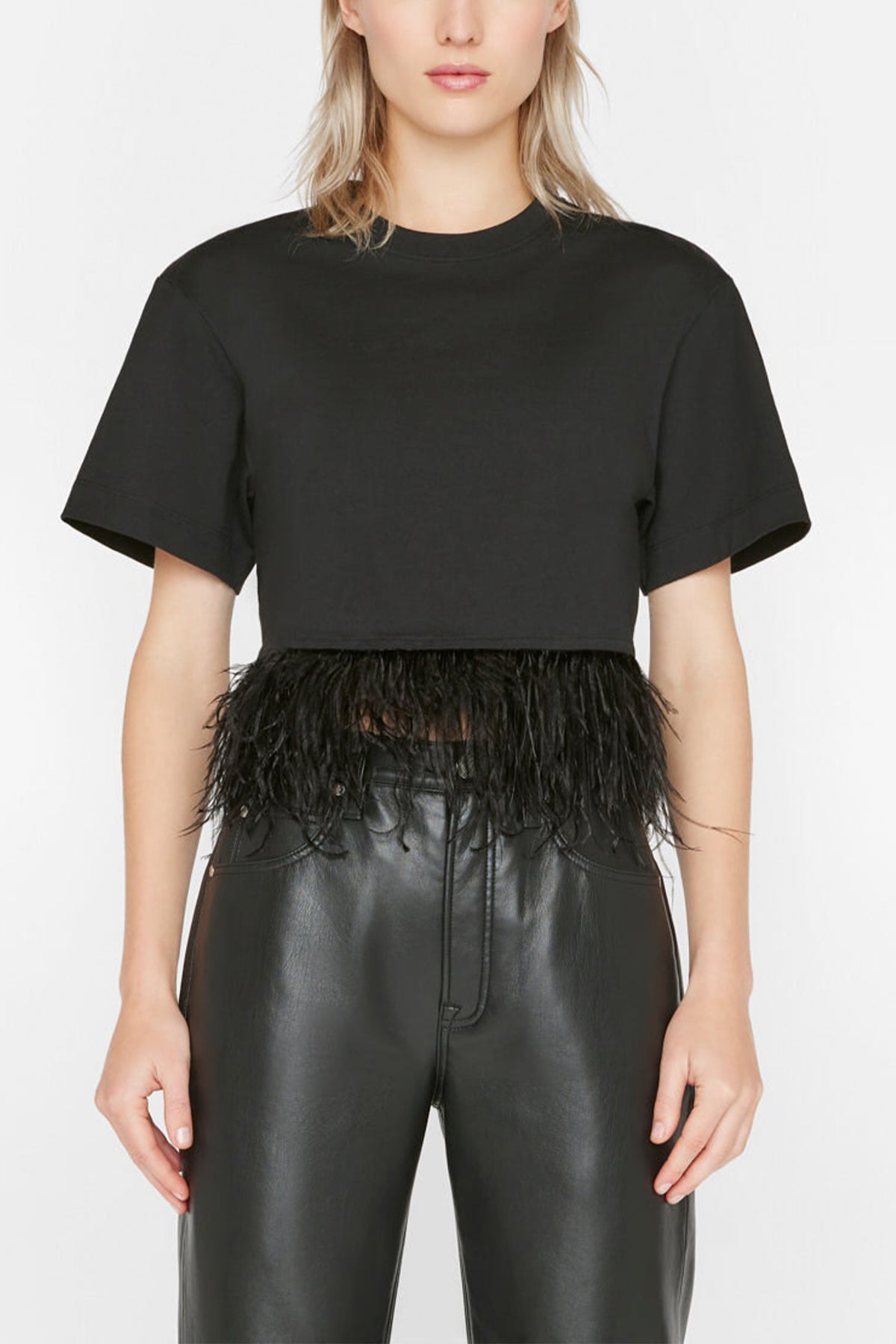 Cropped Feather Tee in Noir - shop-olivia.com