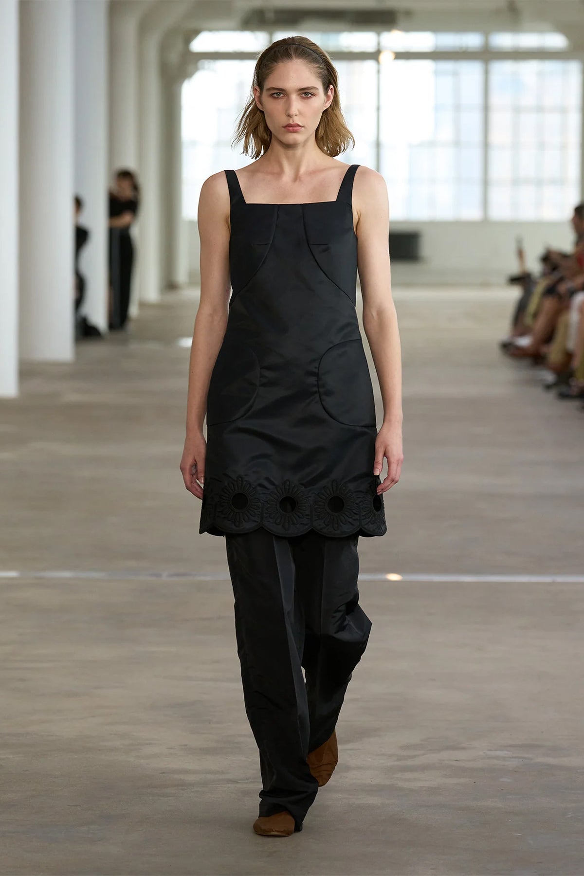 Daisy Embroidery Short Dress in Black - shop-olivia.com