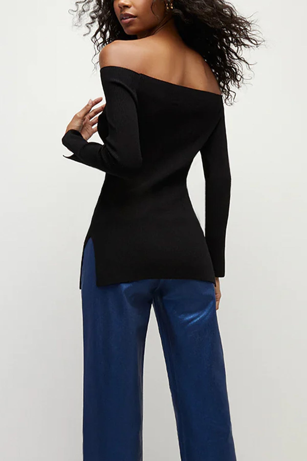 Derick Ribbed Off-Shoulder Pullover in Black - shop-olivia.com