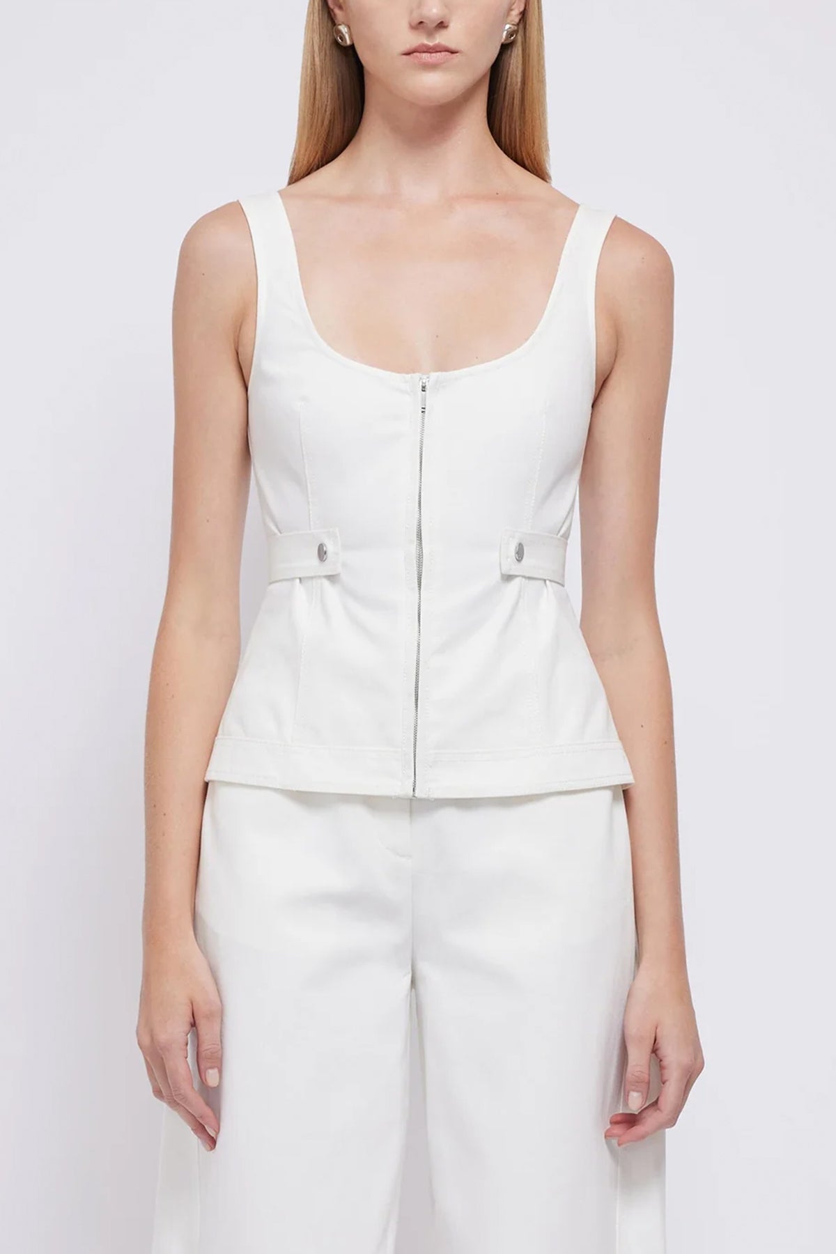 Dolce Zip Up Top in White - shop-olivia.com