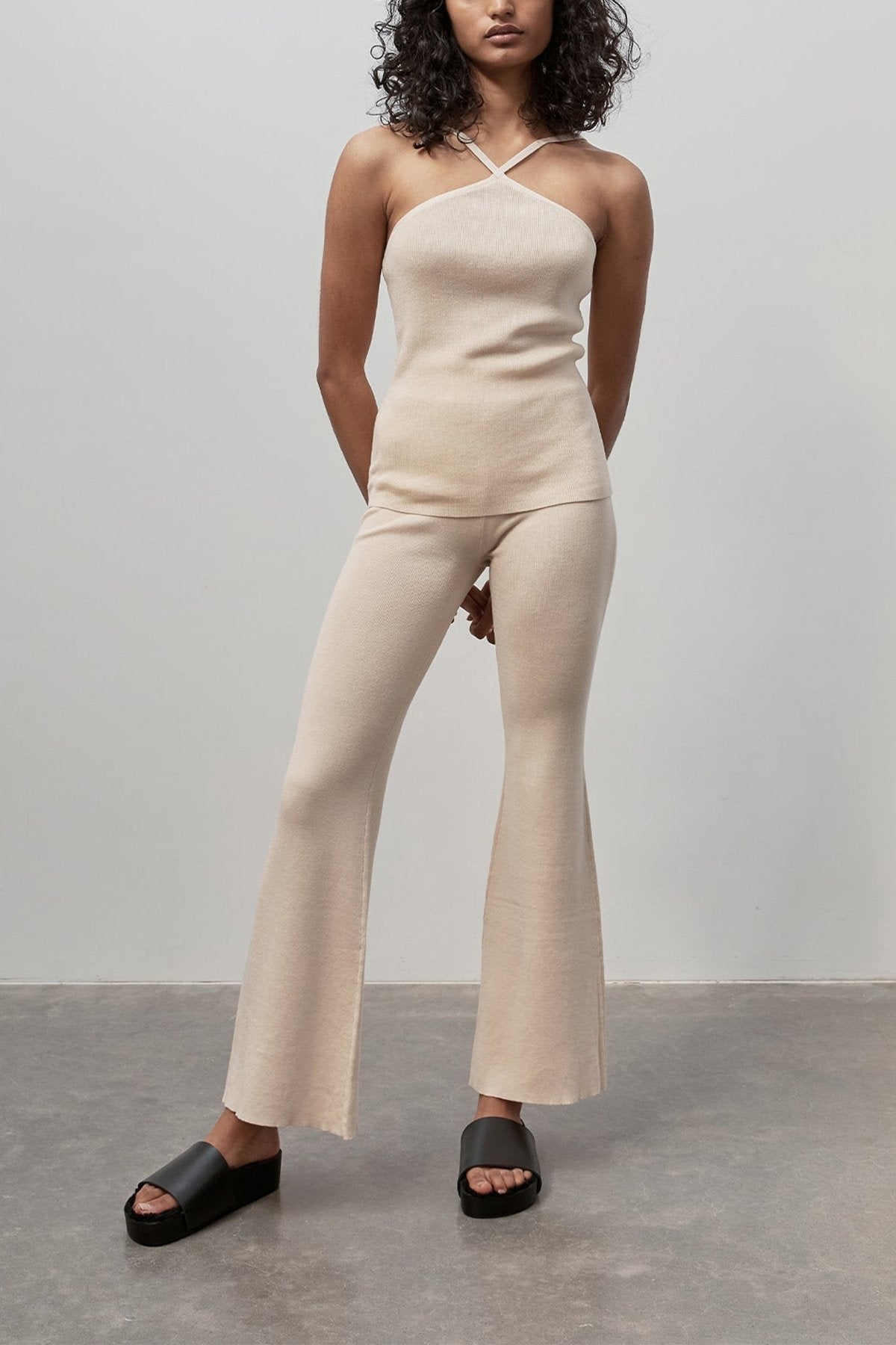 Zara flared knit pants Clearance
