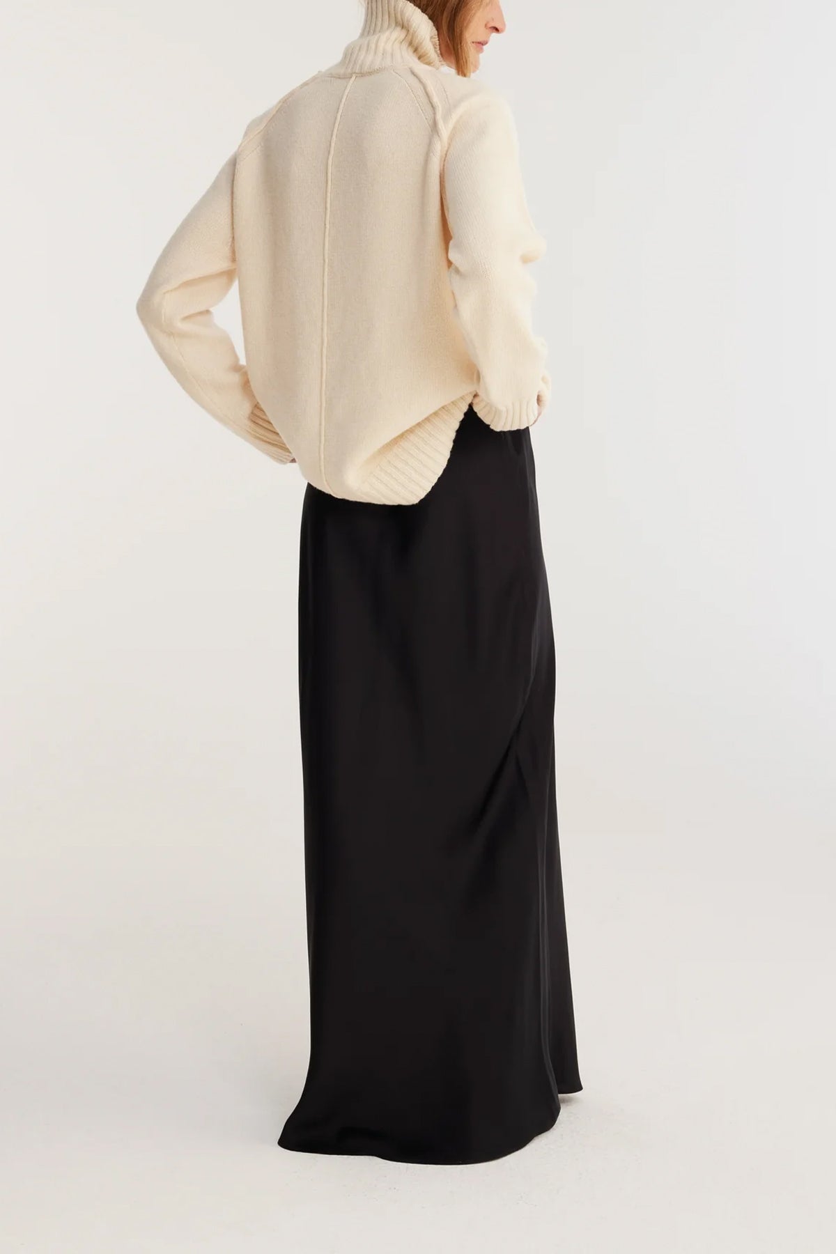 Long Satin Skirt in Black - shop-olivia.com