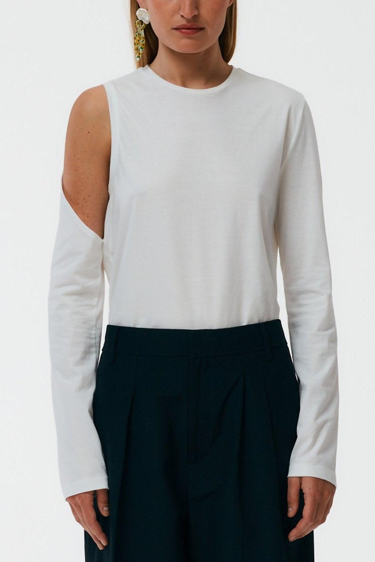 Long Sleeve Cutout T-Shirt in White - shop-olivia.com