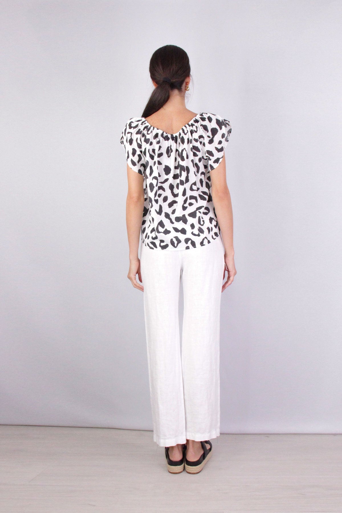 Malika Boho Cap Sleeve Top in Leopard - shop-olivia.com