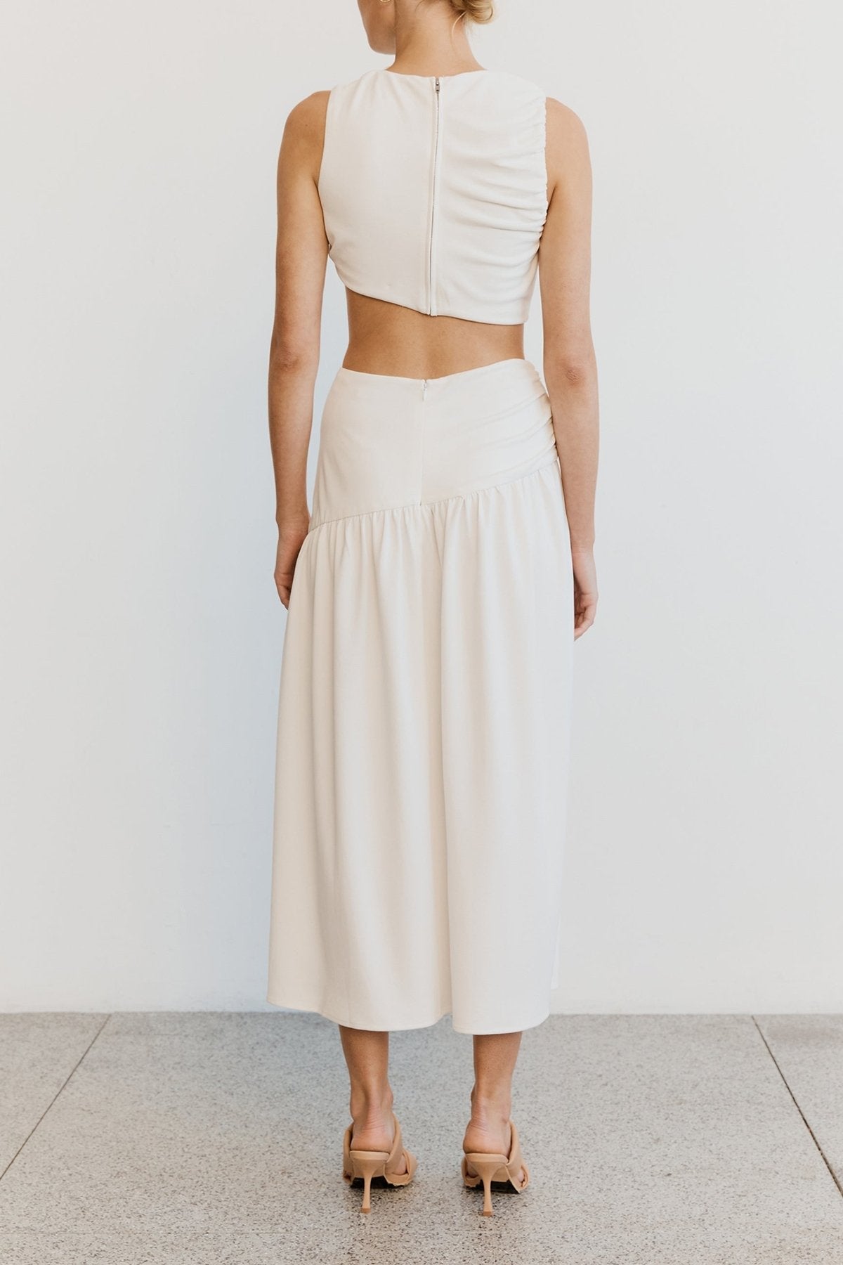 Marble Gathered Side Tank Top in Off White - shop-olivia.com