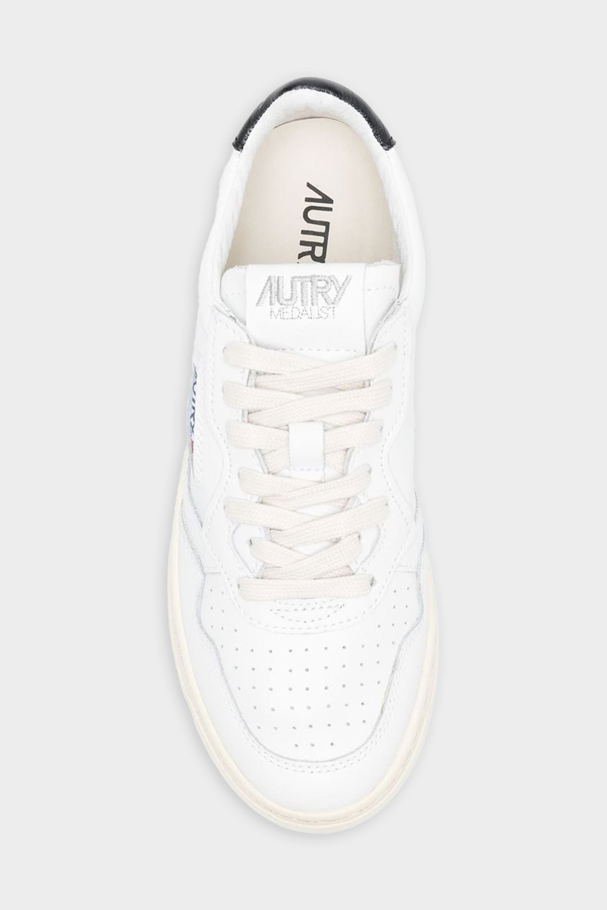 Medalist Low Leather Sneaker in White Black - shop-olivia.com