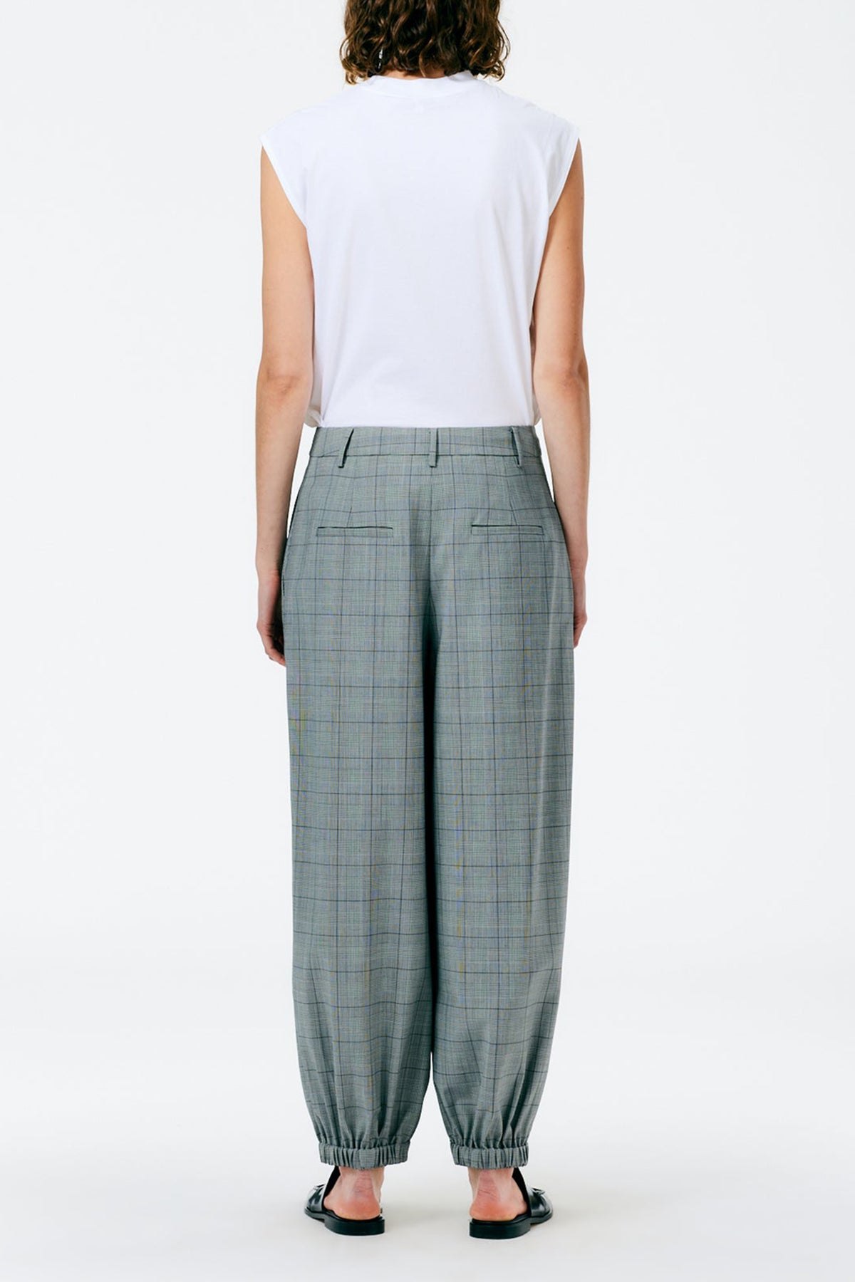 Menswear Suiting Pleated Balloon Pant in White/Black Multi - shop-olivia.com