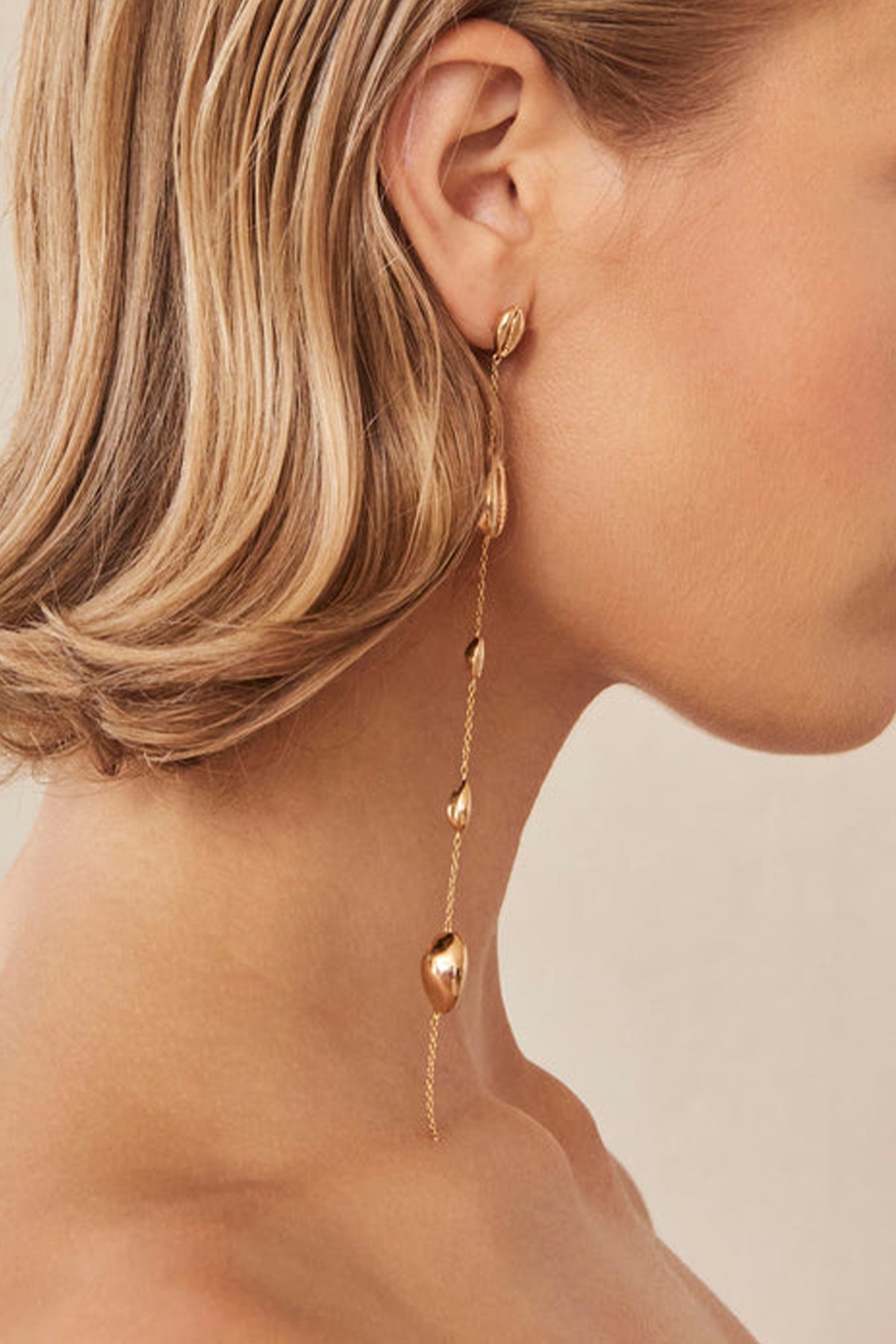 Myrna Earring in Shiny Brass - shop-olivia.com