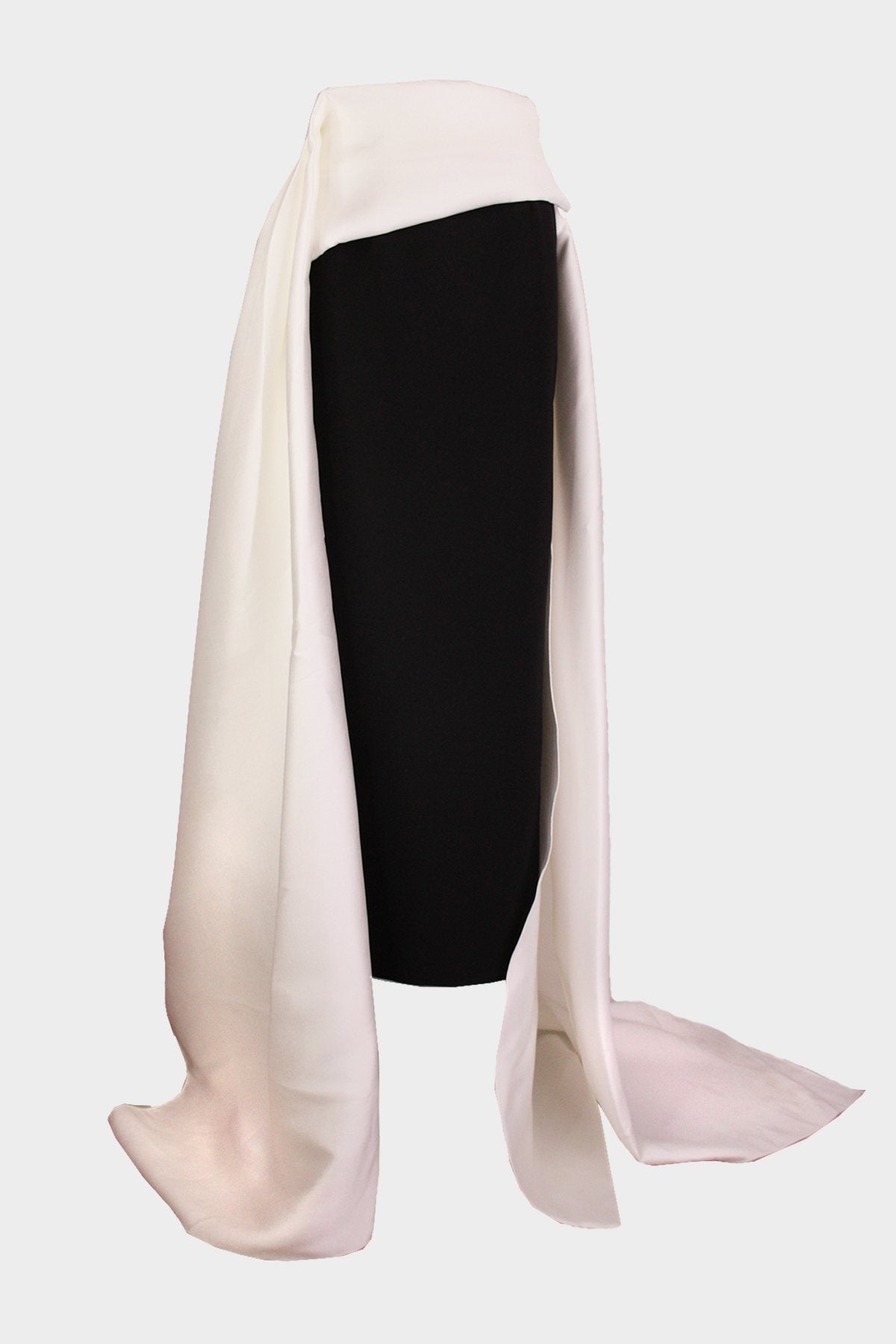 Nyla Skirt in Cream/Black - shop-olivia.com